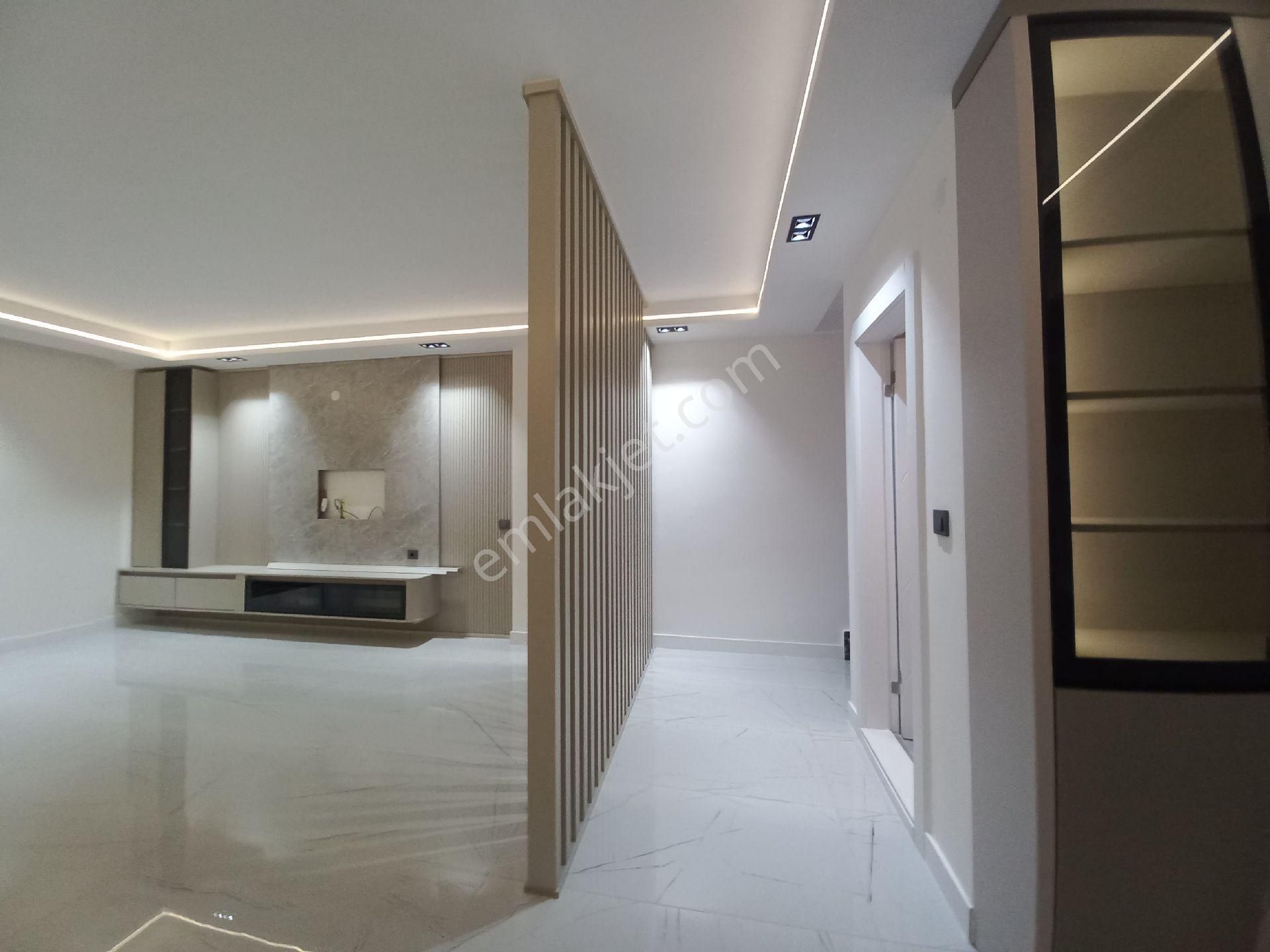 Didim'de Havuzlu Sitede Satılık 3+1 Müstakil Girişli, Bahçeli - Görsel 13