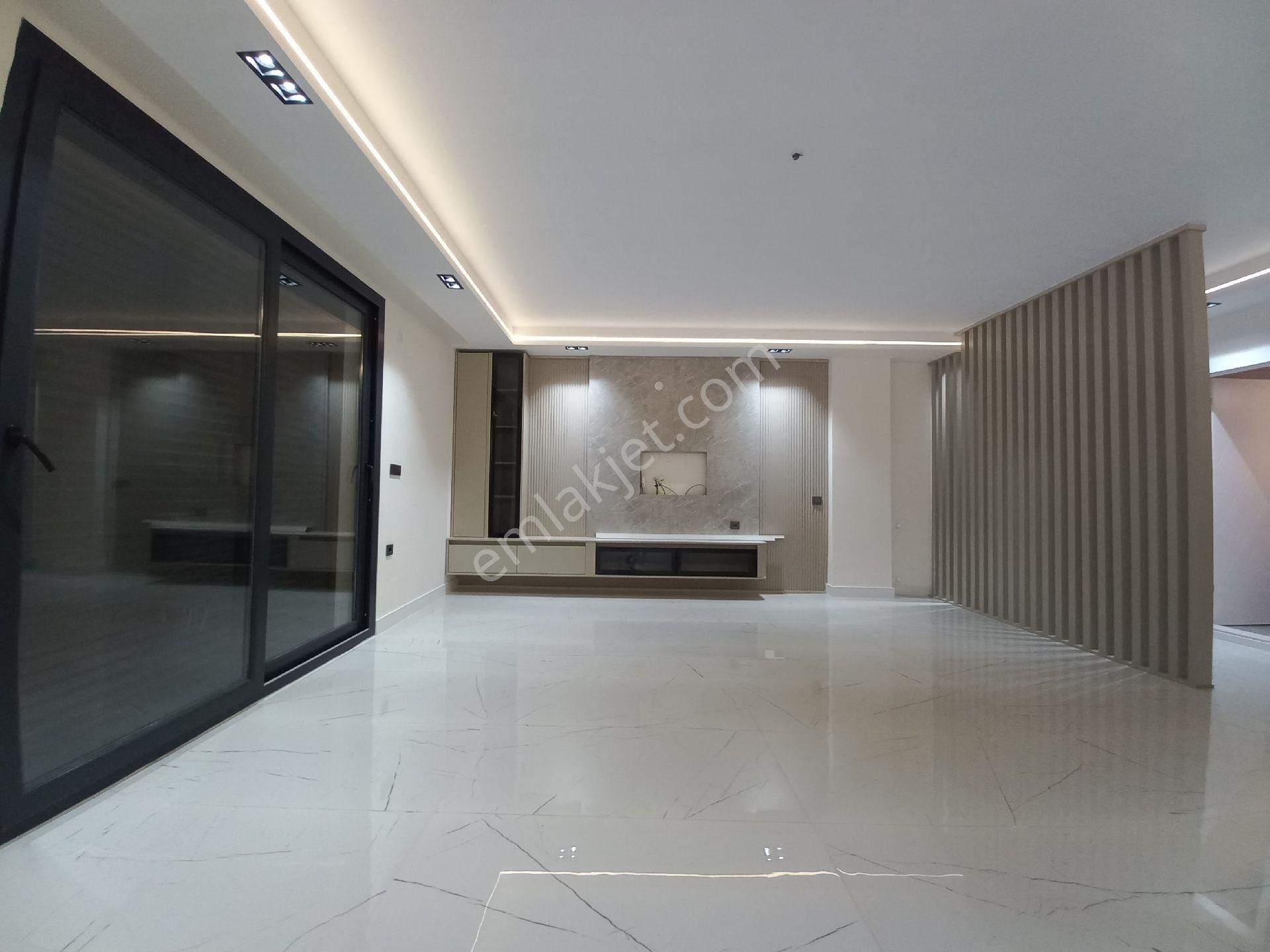 Didim'de Havuzlu Sitede Satılık 3+1 Müstakil Girişli, Bahçeli - Görsel 8