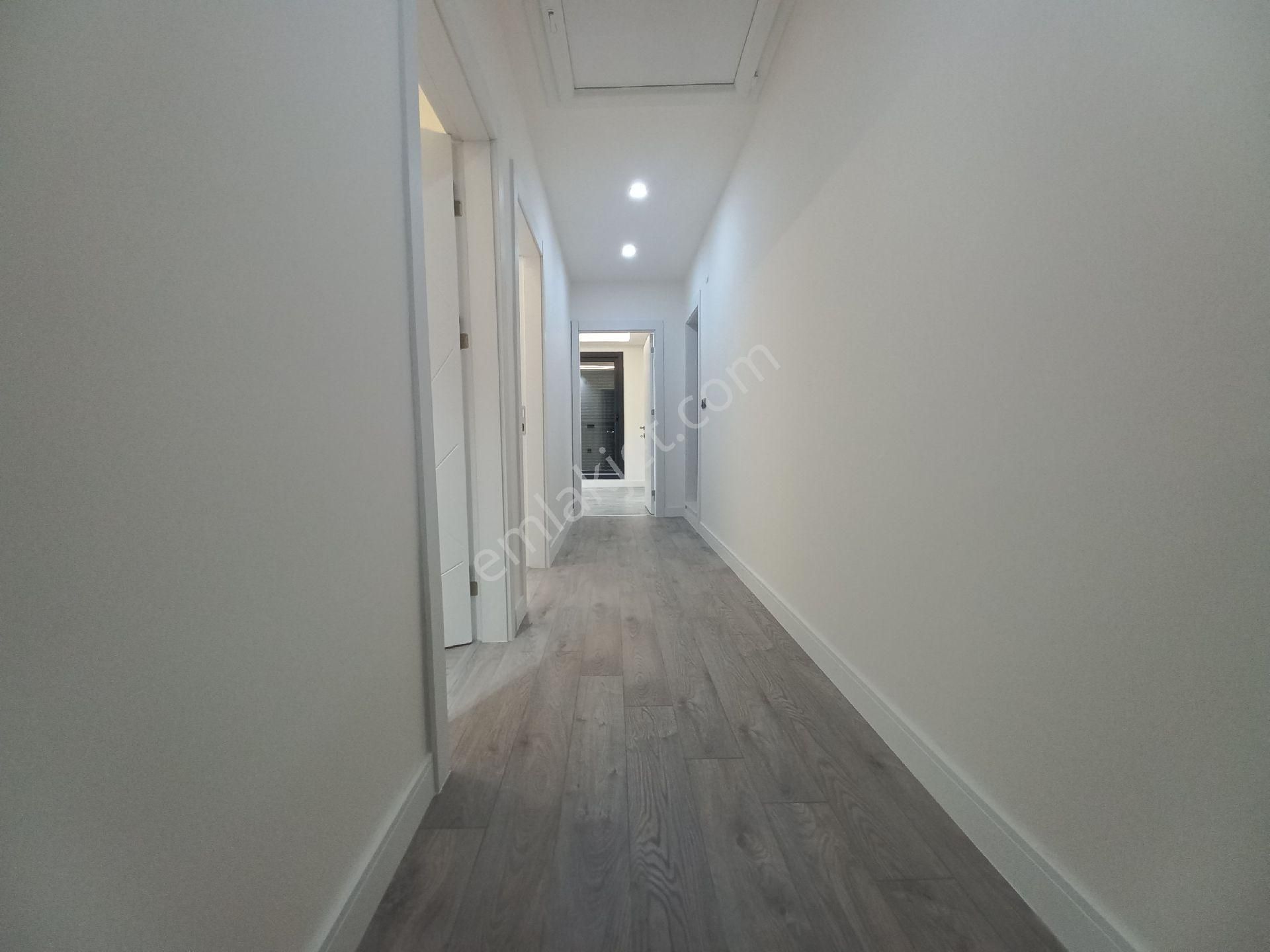 Didim'de Havuzlu Sitede Satılık 3+1 Müstakil Girişli, Bahçeli - Görsel 17