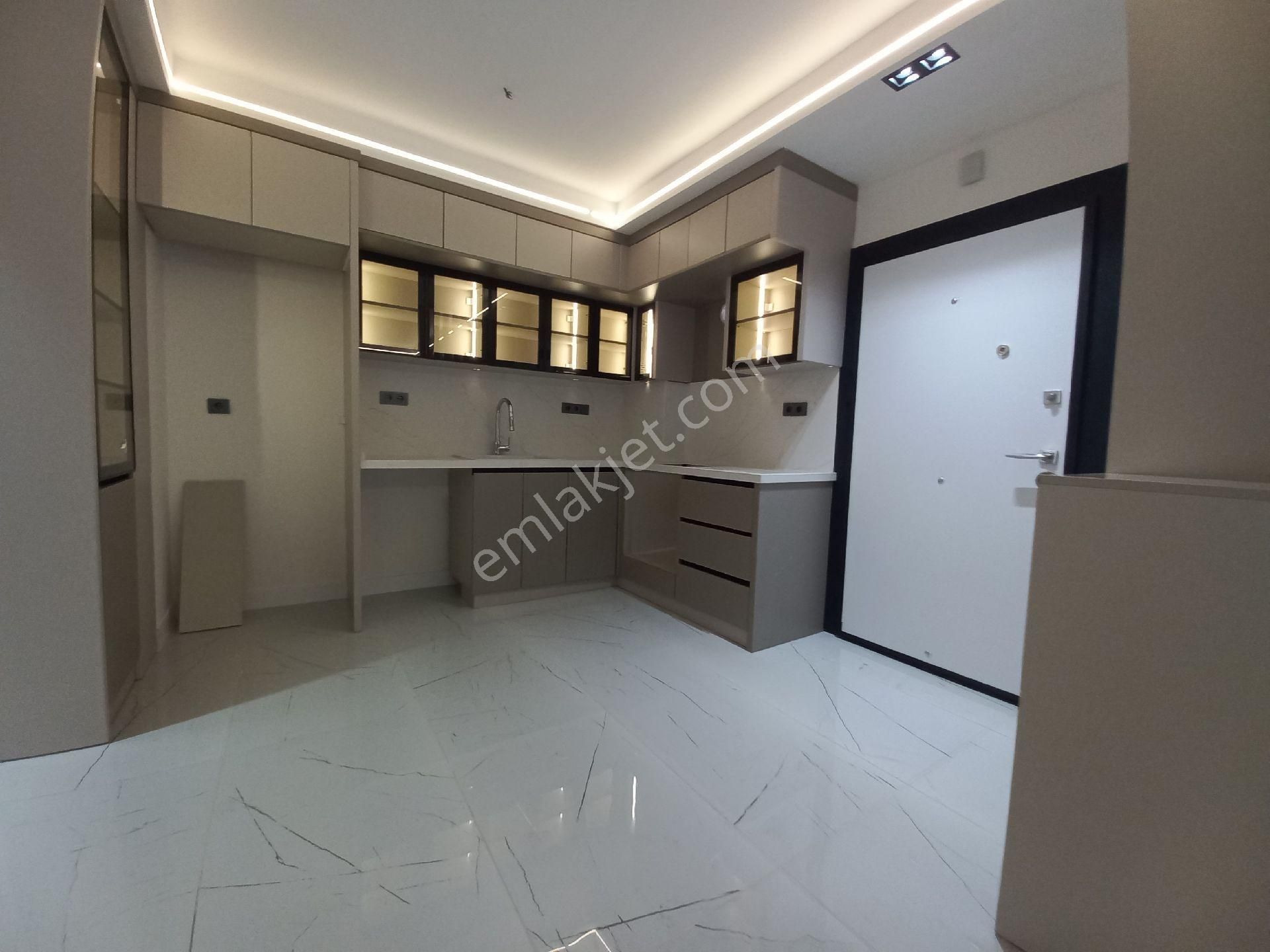 Didim'de Havuzlu Sitede Satılık 3+1 Müstakil Girişli, Bahçeli - Görsel 9