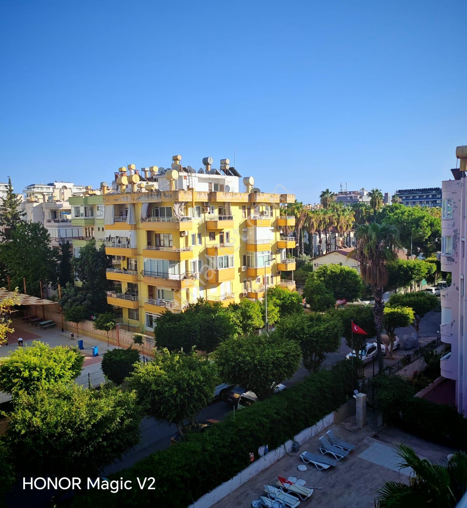 Alanya Da Hemen Taşınmaya Hazır Geniş Ve Ferah 2+1 Daire - Görsel 9