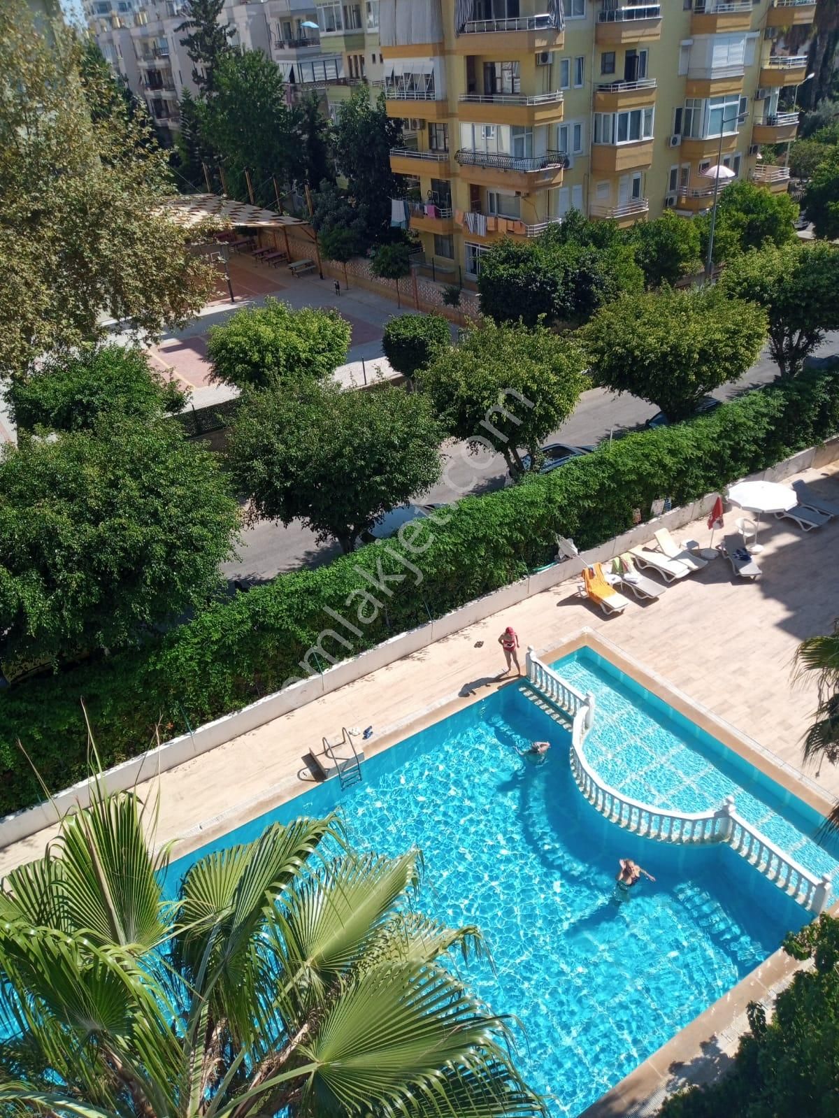 Alanya Da Hemen Taşınmaya Hazır Geniş Ve Ferah 2+1 Daire