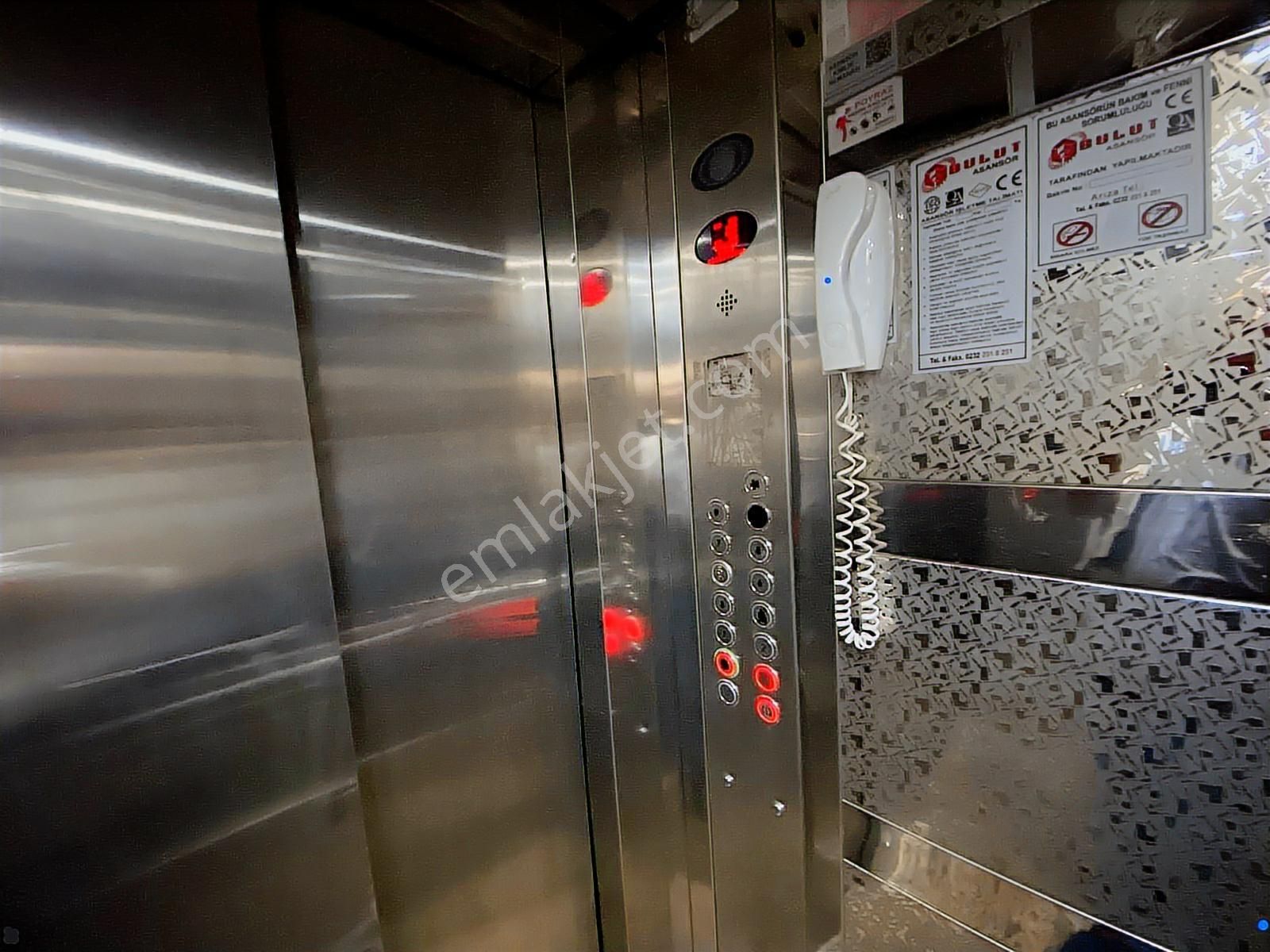 İzmir Buca Yenigün Mahallesinde Satılık Full Tadilatlı 3+1 Daire - Görsel 10