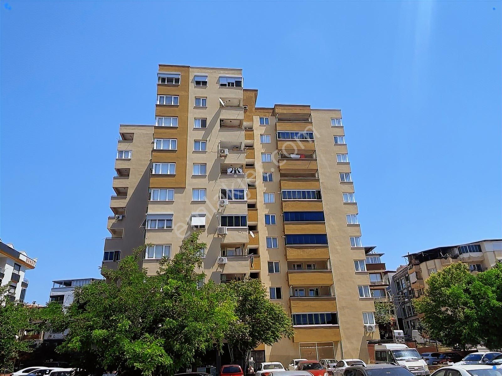 İzmir Buca Yenigün Mahallesinde Satılık Full Tadilatlı 3+1 Daire