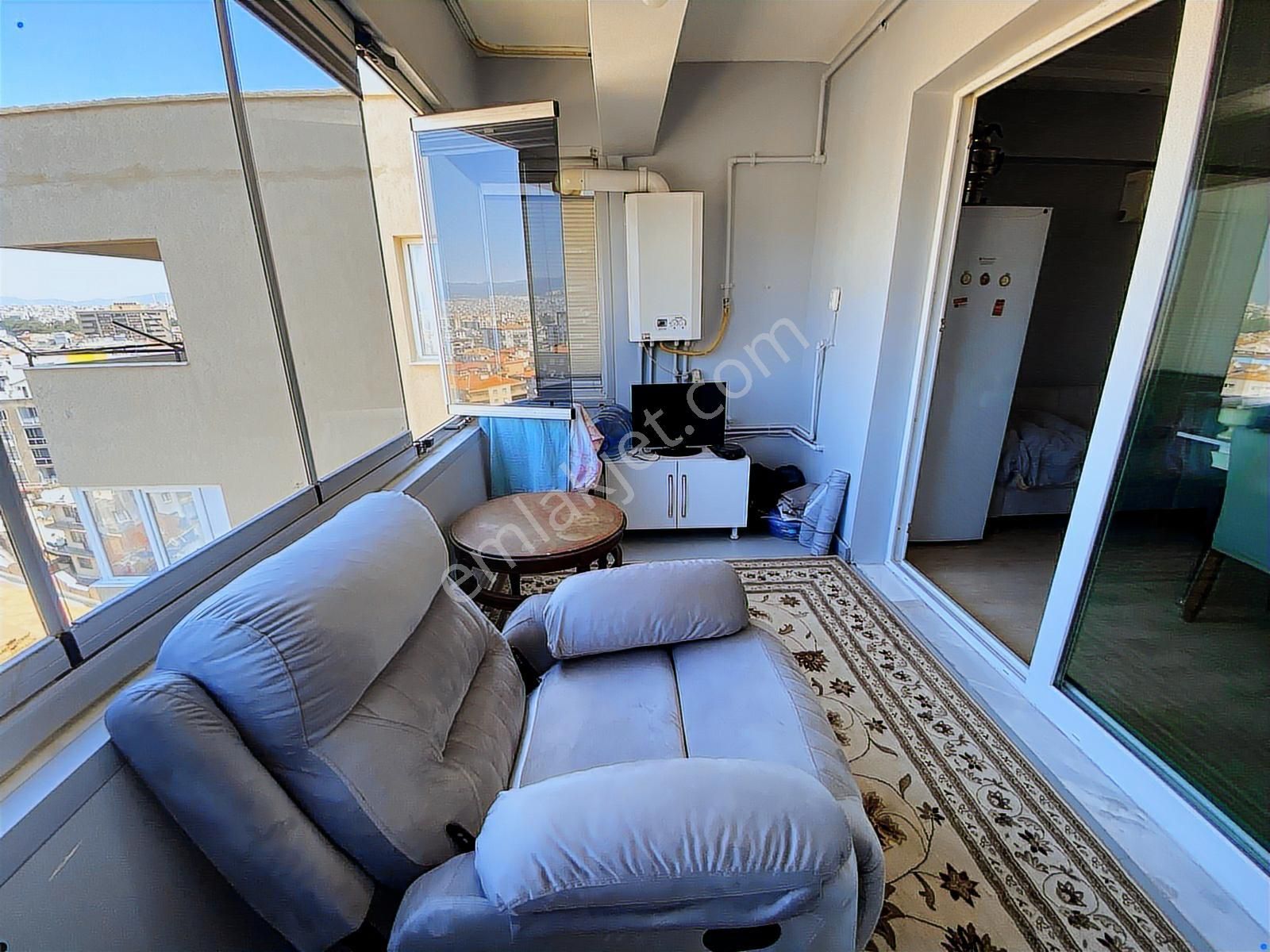 İzmir Buca Yenigün Mahallesinde Satılık Full Tadilatlı 3+1 Daire - Görsel 12