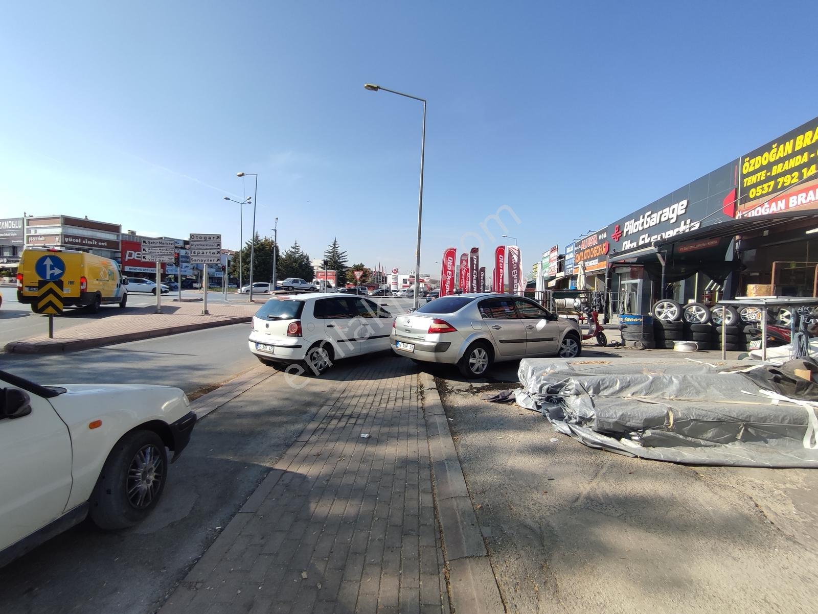 Lastikcilerde 150 M2 Kiracılı Satılık Mükemmel Yatırımlık Dükkan - Görsel 18