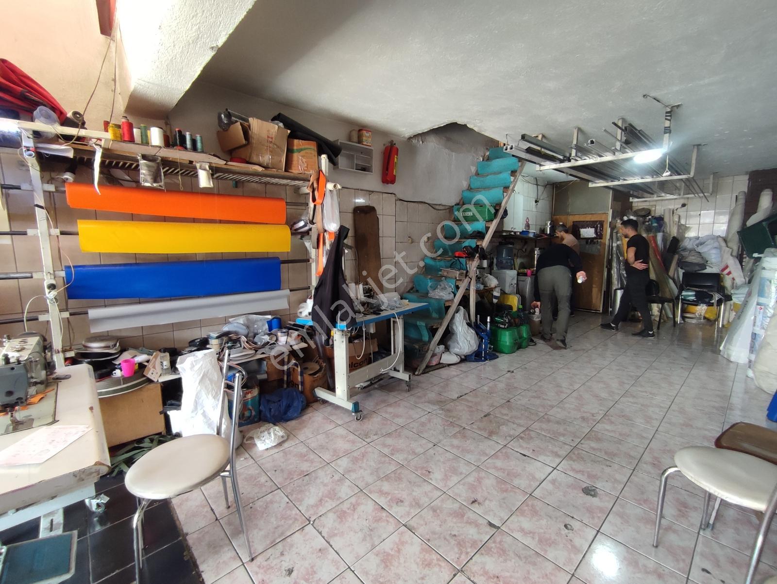 Lastikcilerde 150 M2 Kiracılı Satılık Mükemmel Yatırımlık Dükkan - Görsel 6
