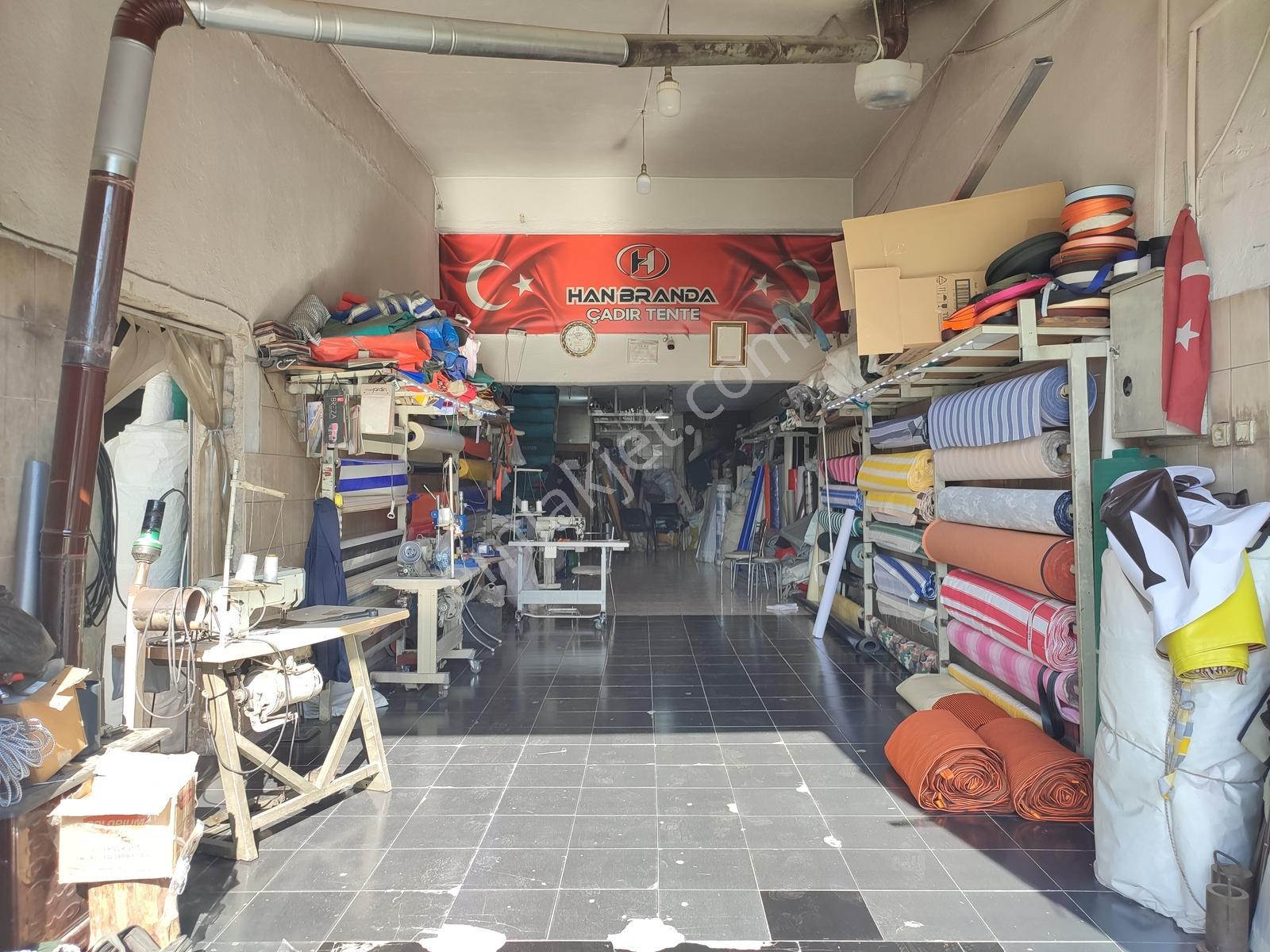Lastikcilerde 150 M2 Kiracılı Satılık Mükemmel Yatırımlık Dükkan - Görsel 3