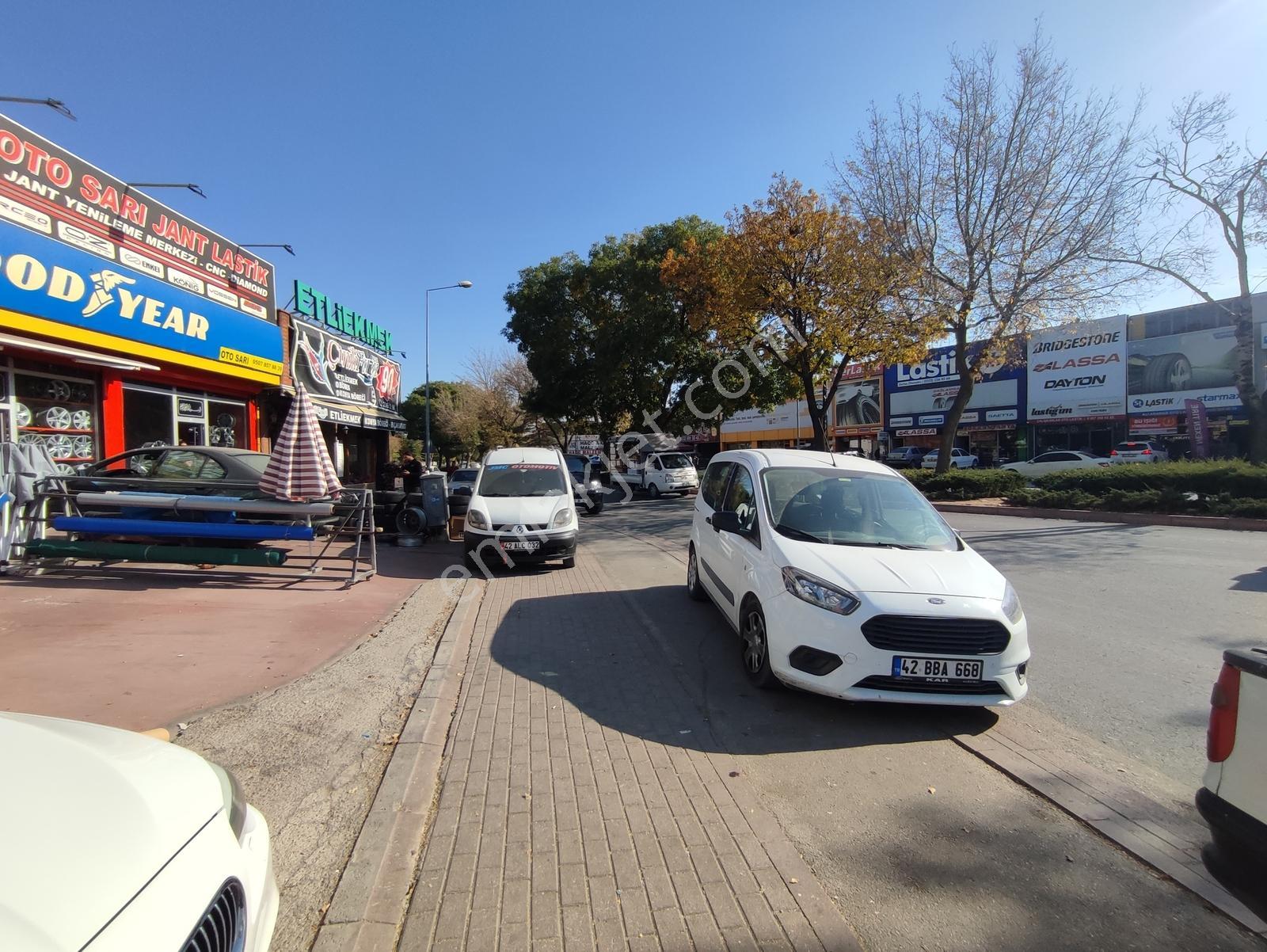 Lastikcilerde 150 M2 Kiracılı Satılık Mükemmel Yatırımlık Dükkan - Görsel 20