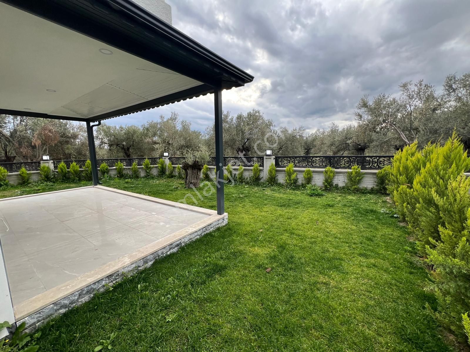 Akçay Aras Emlaktan Mıhlıda Denize 250 M. Site İçi Müstakil 4+1 Villa - Görsel 11