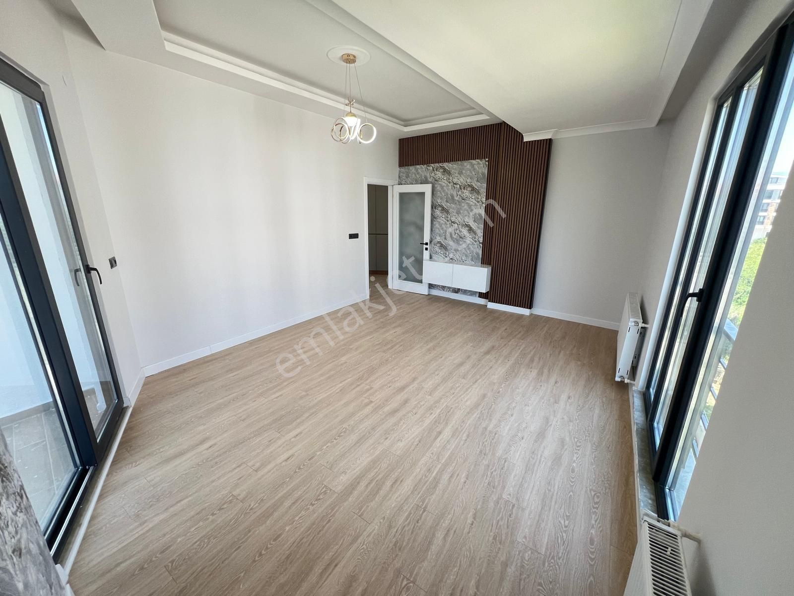 Akçay Aras Emlaktan Altınkumda Ara Kat Ayrı Mutfaklı 2+1 Sıfır Daire - Görsel 2
