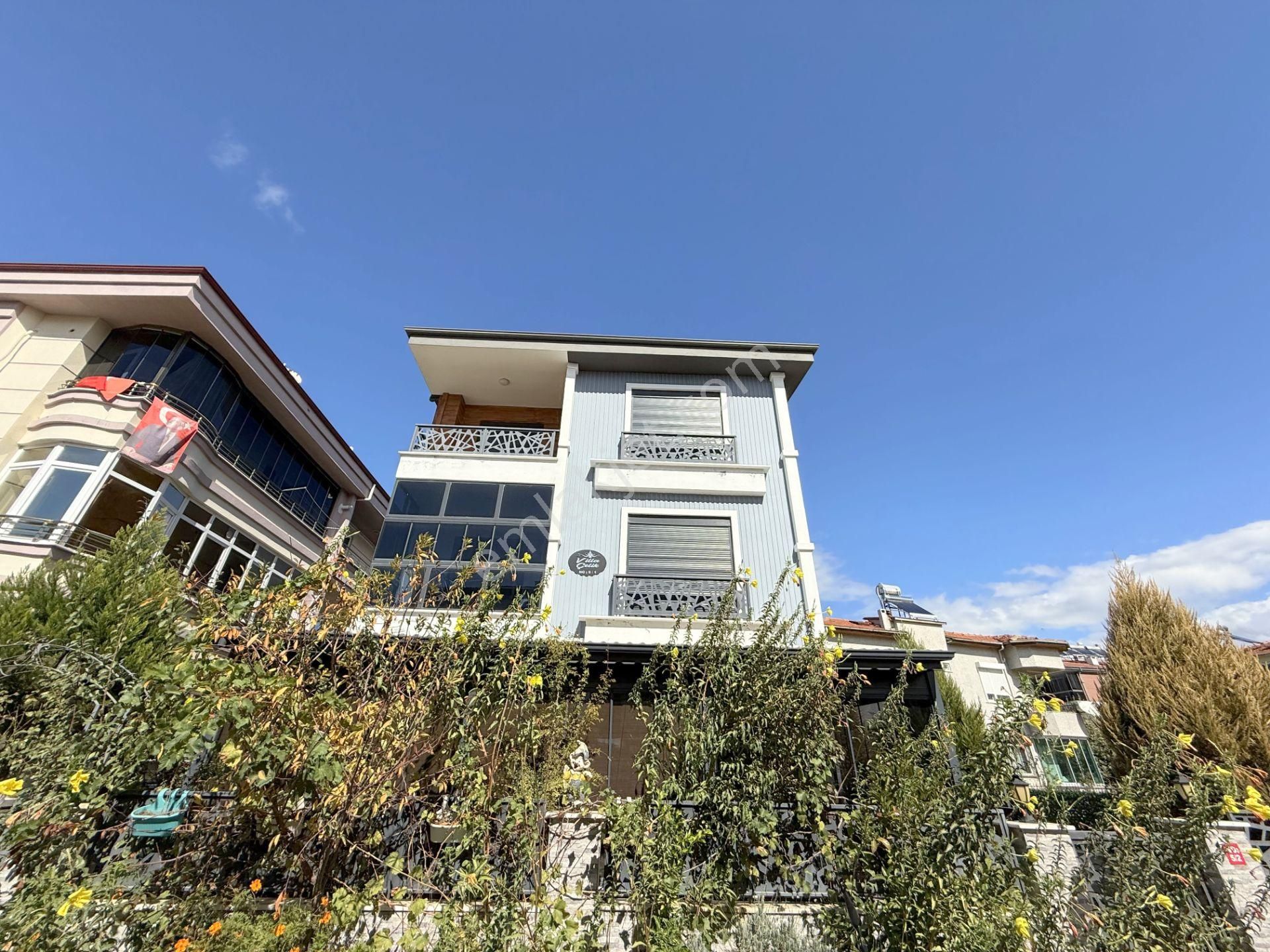 💥💥 Güç Gayrimenkul'den Akçay'da Doğa Manzaralı Denize Yakın Ultra Lüx Satılık 4+1 Villa