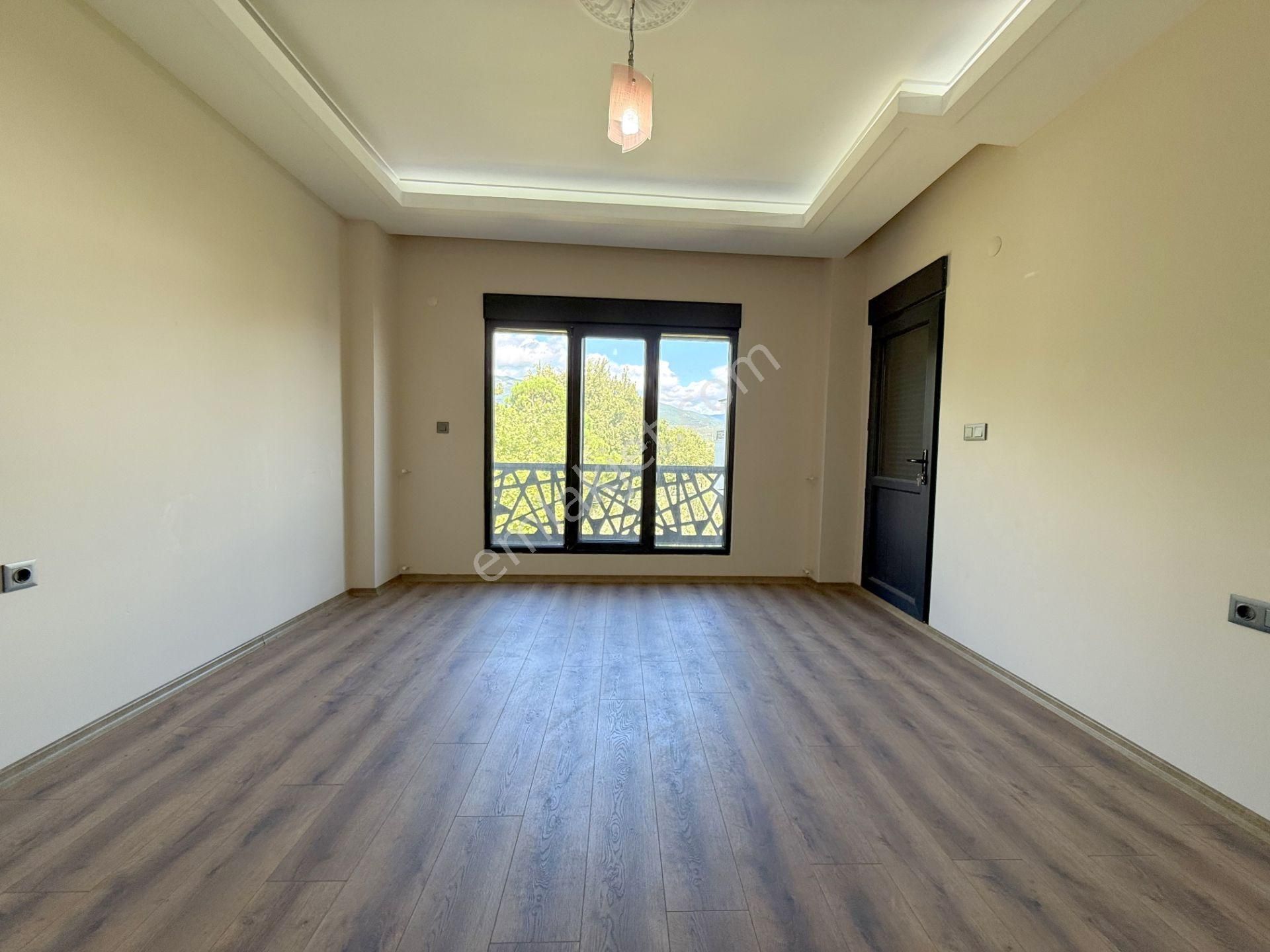 💥💥 Güç Gayrimenkul'den Akçay'da Doğa Manzaralı Denize Yakın Ultra Lüx Satılık 4+1 Villa - Görsel 33