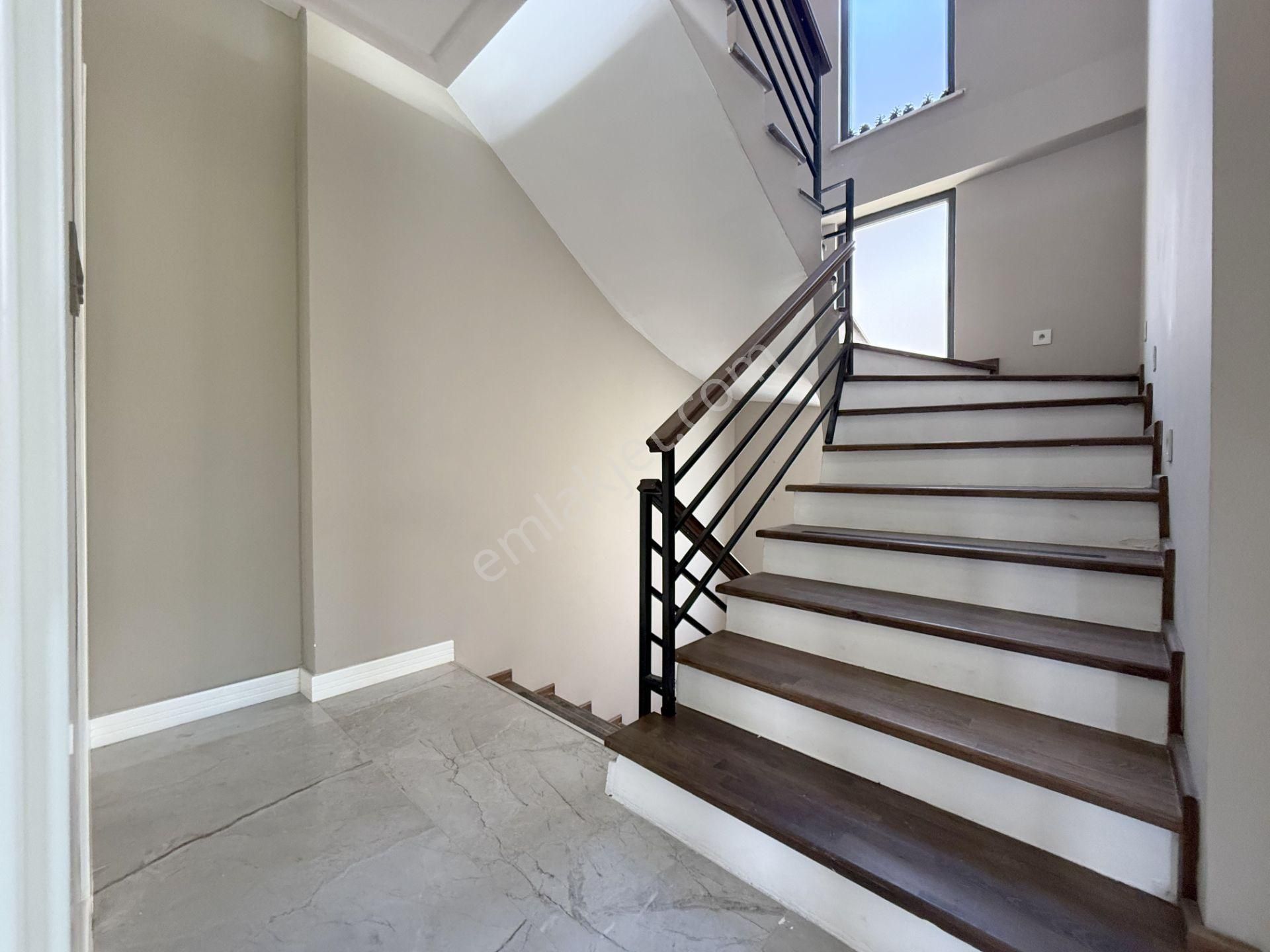 💥💥 Güç Gayrimenkul'den Akçay'da Doğa Manzaralı Denize Yakın Ultra Lüx Satılık 4+1 Villa - Görsel 19