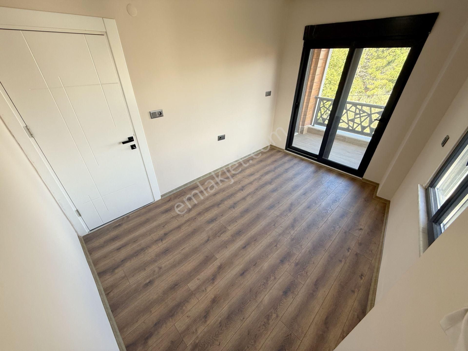 💥💥 Güç Gayrimenkul'den Akçay'da Doğa Manzaralı Denize Yakın Ultra Lüx Satılık 4+1 Villa - Görsel 9