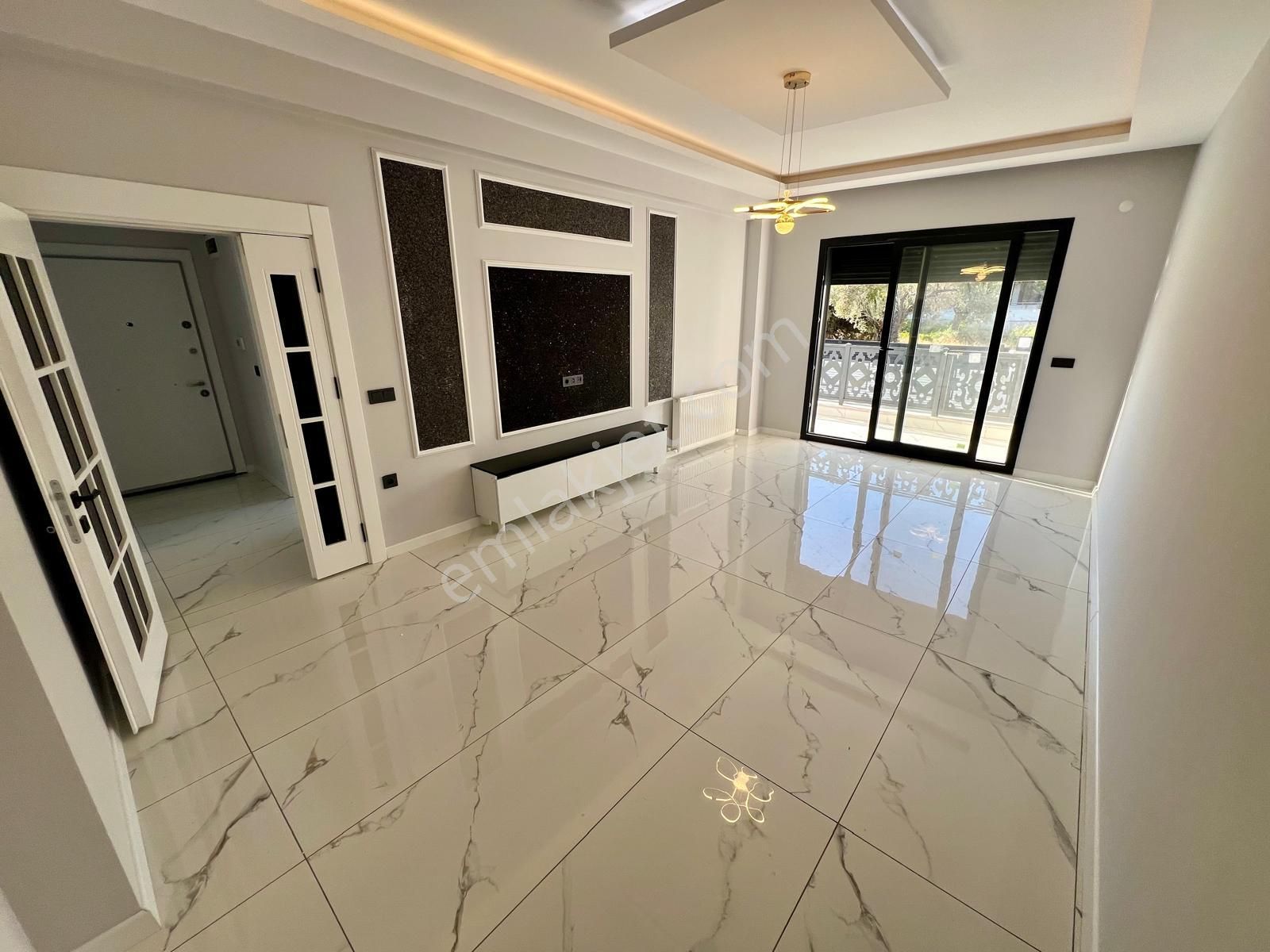 Akçay Aras Emlaktan Güre Çamlıbelde Denize 500 M. 4+1 Villa - Görsel 12