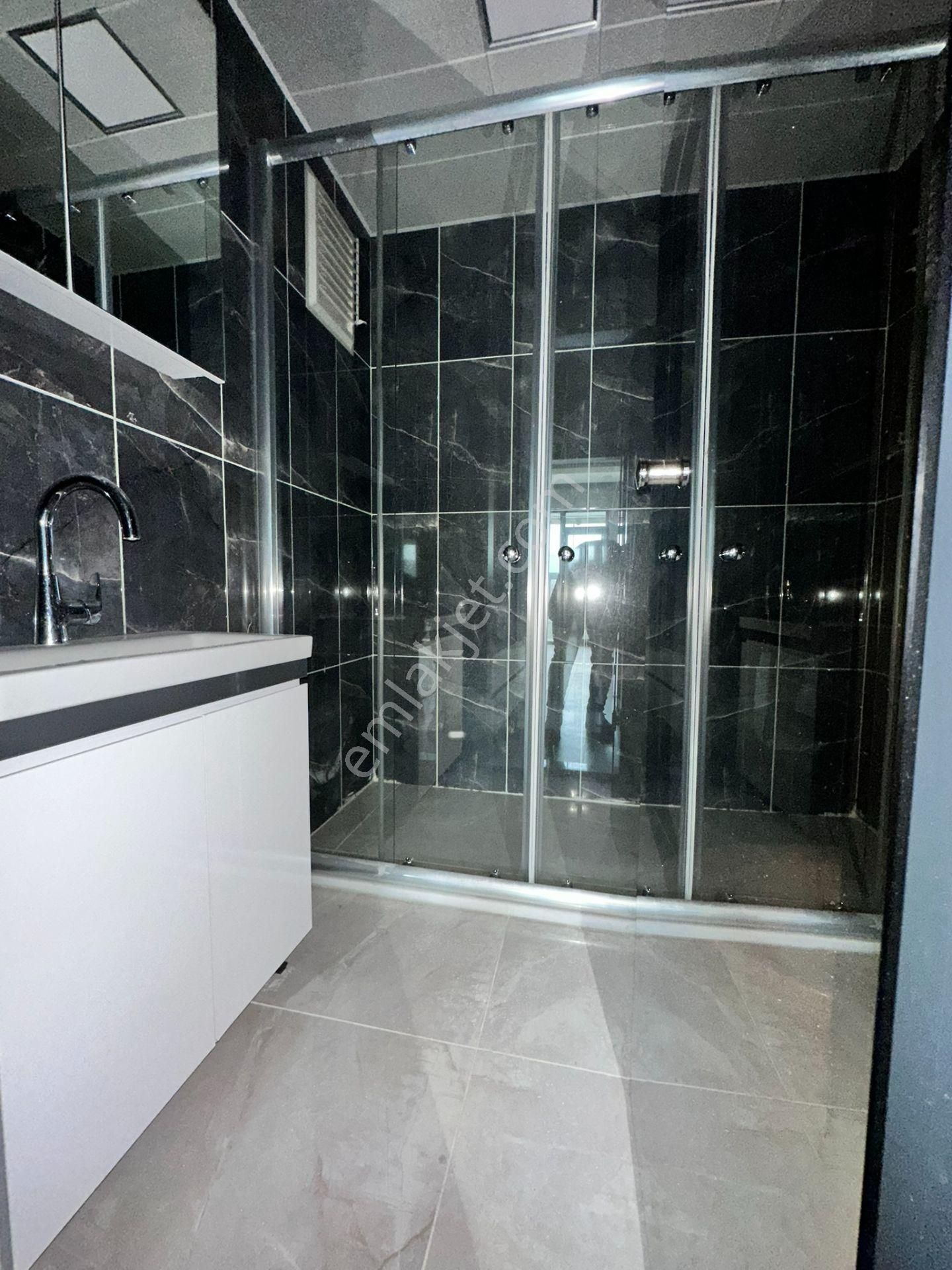 Pursaklar Saray Mehmet Zengin Emlak'tan Kapalı Otoparklı 1.kat 3+1 Ultr Lüks Sitede Daire - Görsel 33