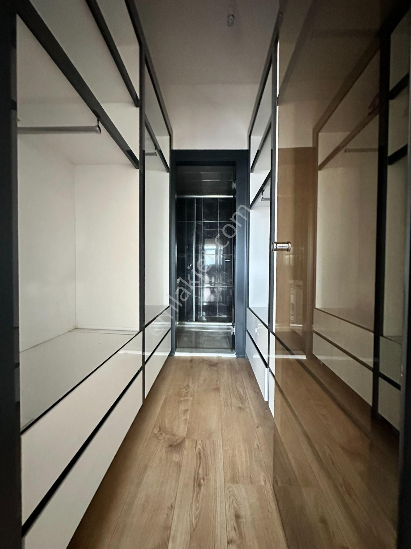 Pursaklar Saray Mehmet Zengin Emlak'tan Kapalı Otoparklı 1.kat 3+1 Ultr Lüks Sitede Daire - Görsel 29