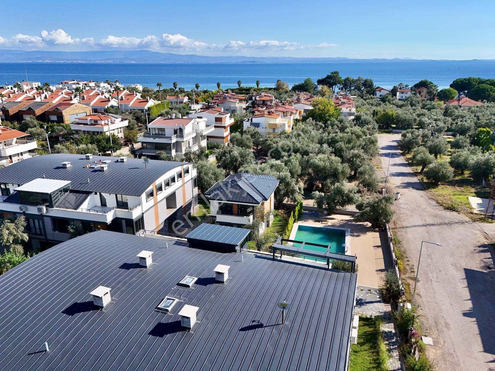 Akçay Aras Emlaktan Narlıda Denize 200 M. Havuzlu Sitede 3+1 Dubleks Daire - Görsel 2