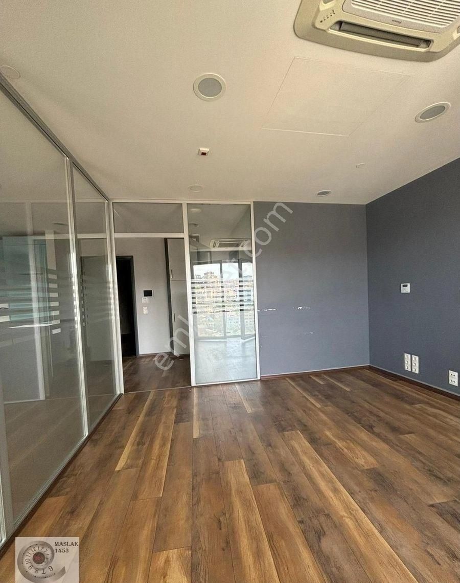 Maslak 1453 Sitesinde Hazır Ofis Kiralık***oturuma Hazır Teraslı - Görsel 14