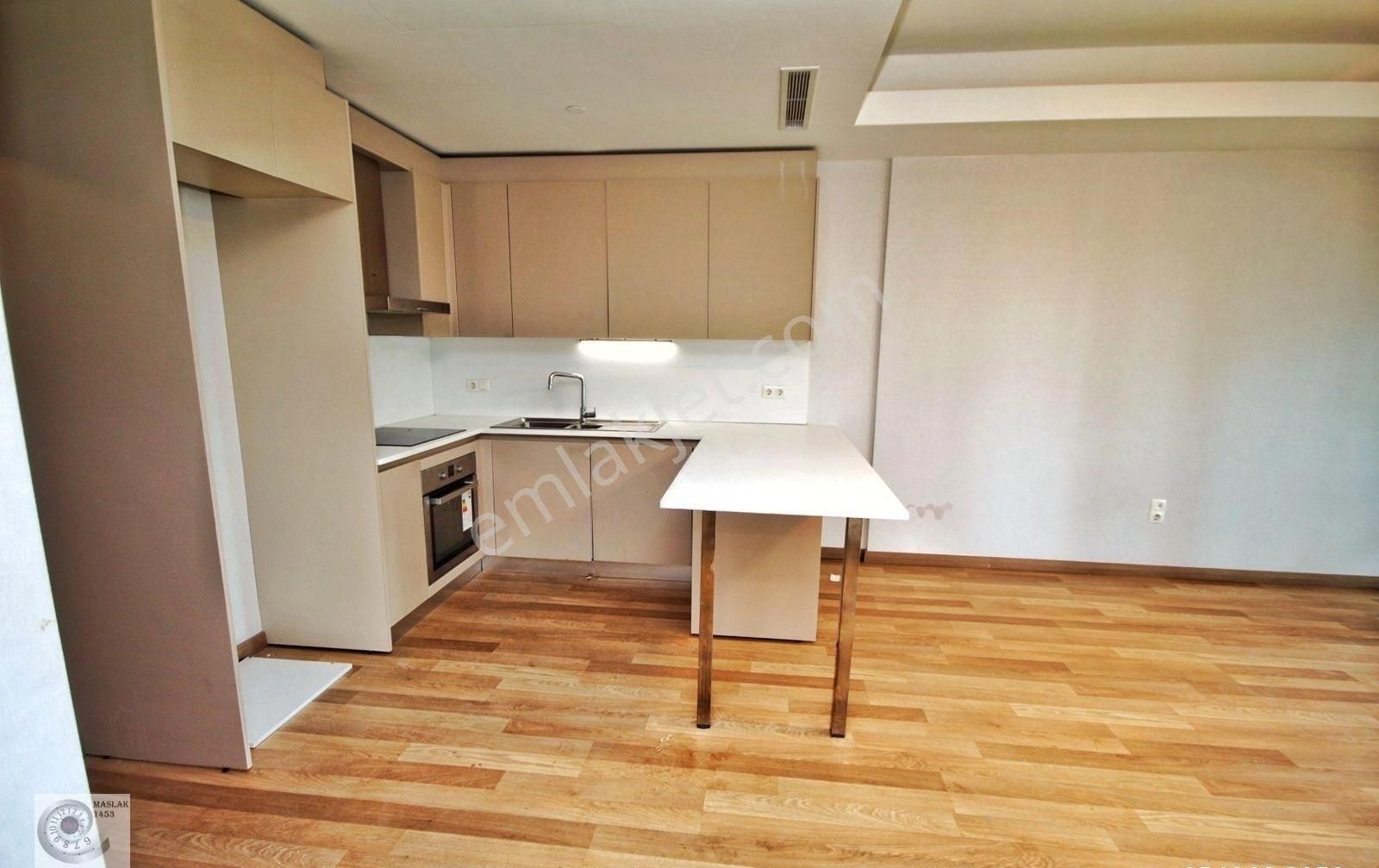 Maslak 1453 Sitesinde Satılık 1+1 C Kule Boş Balkonlu Daire - Görsel 21