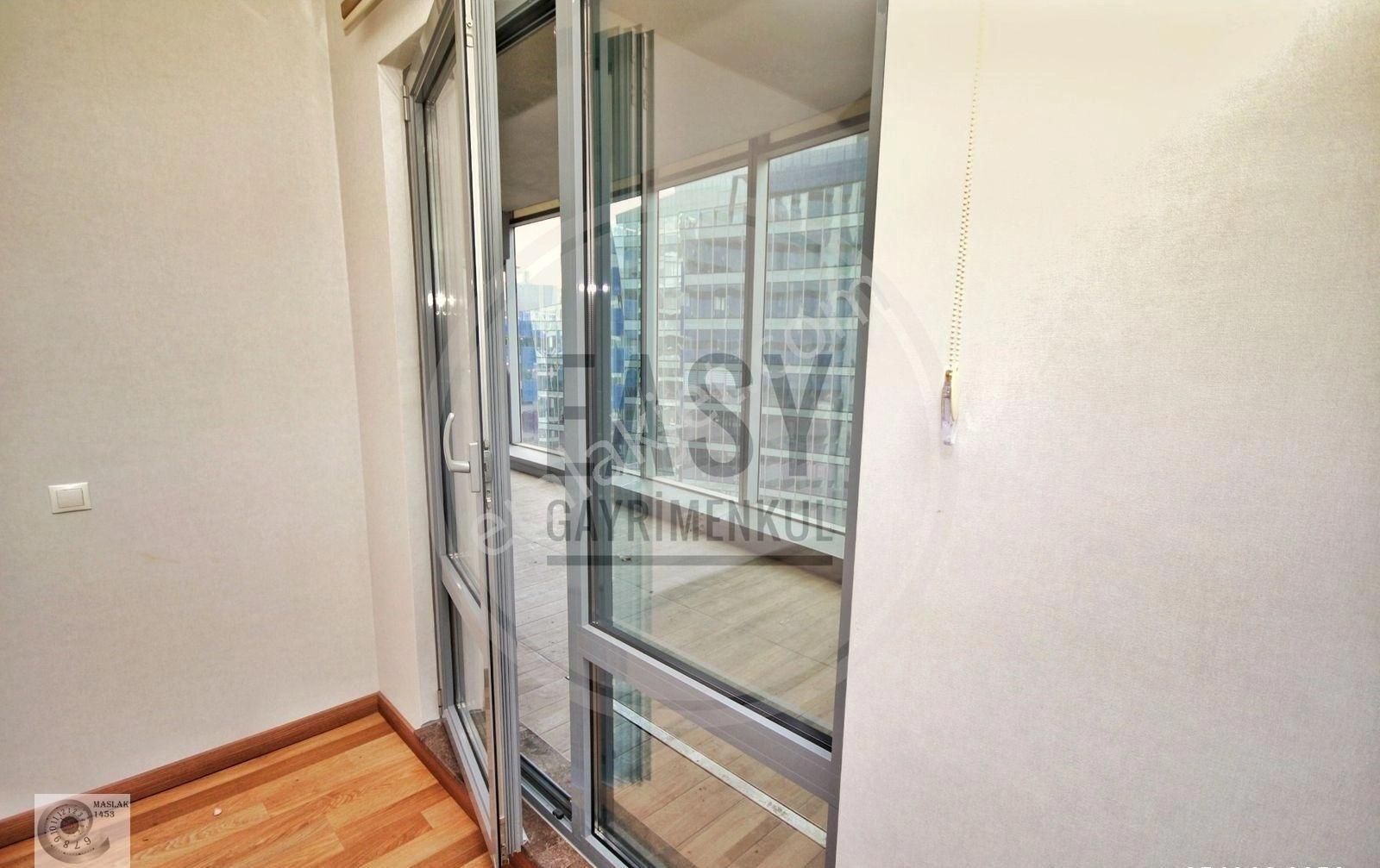 Maslak 1453 Sitesinde Satılık 1+1 C Kule Boş Balkonlu Daire - Görsel 7