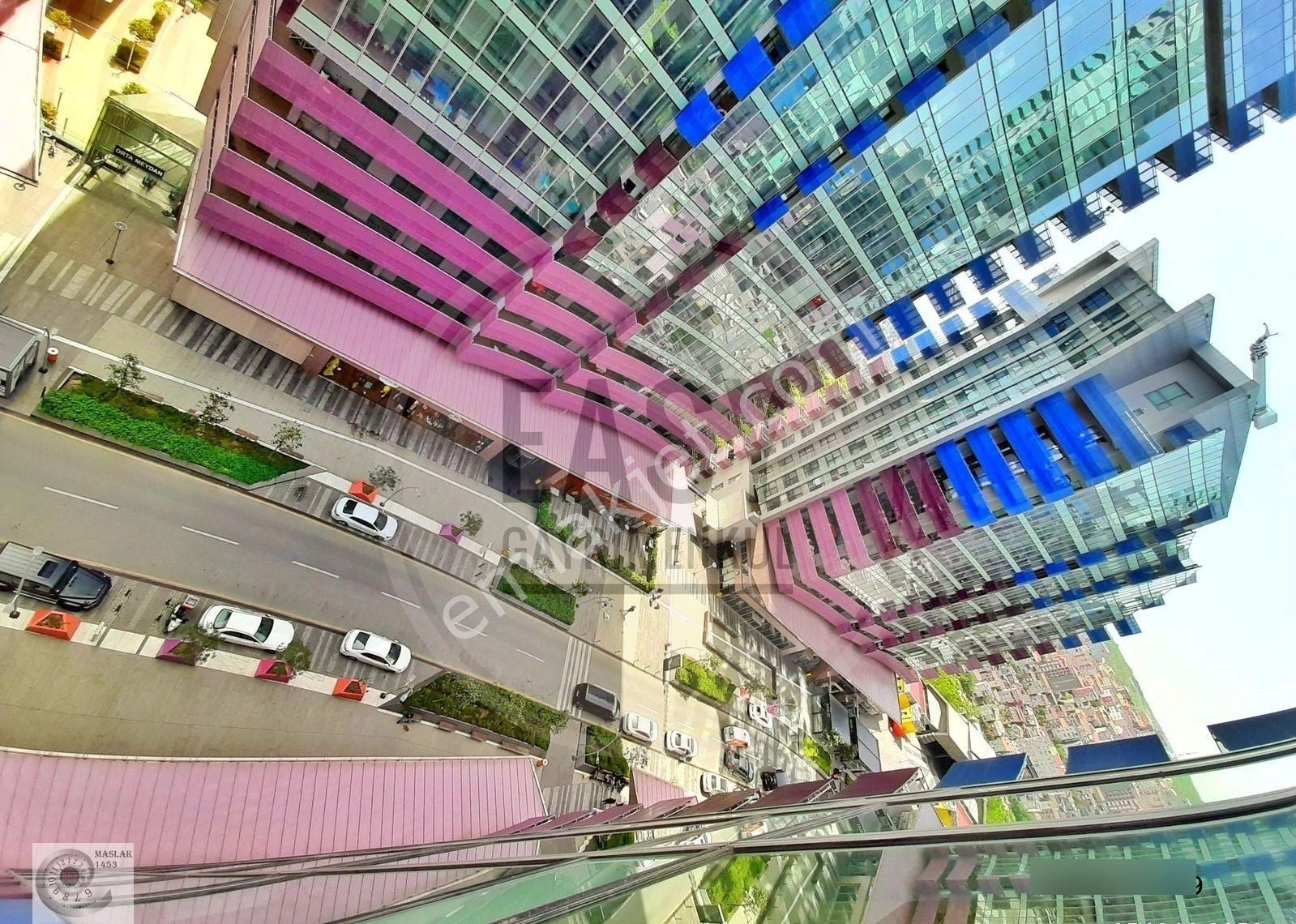 Maslak 1453 Sitesinde Satılık 1+1 C Kule Boş Balkonlu Daire - Görsel 34