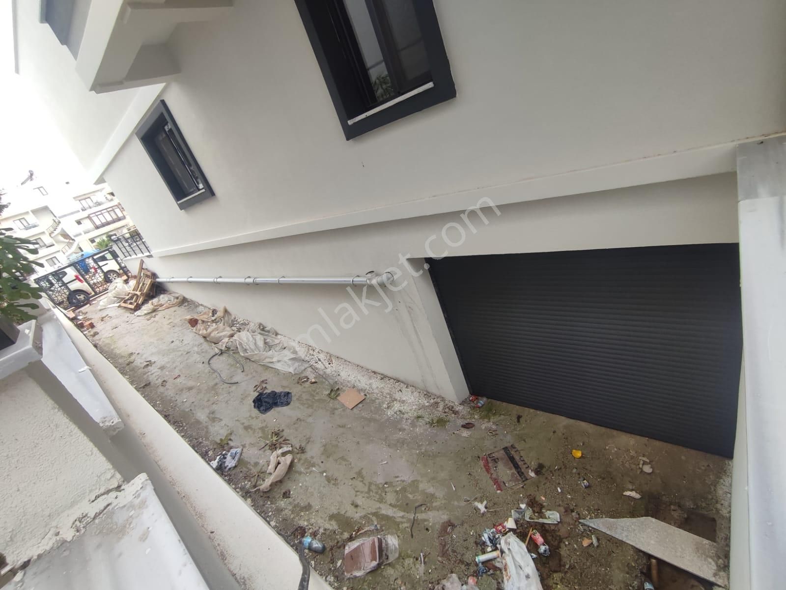 Cumhuriyet Mahallesinde Asansörlü, Kapalı Otoparklı Caddeye Yakın 2+1 Sıfır Daire - Görsel 11