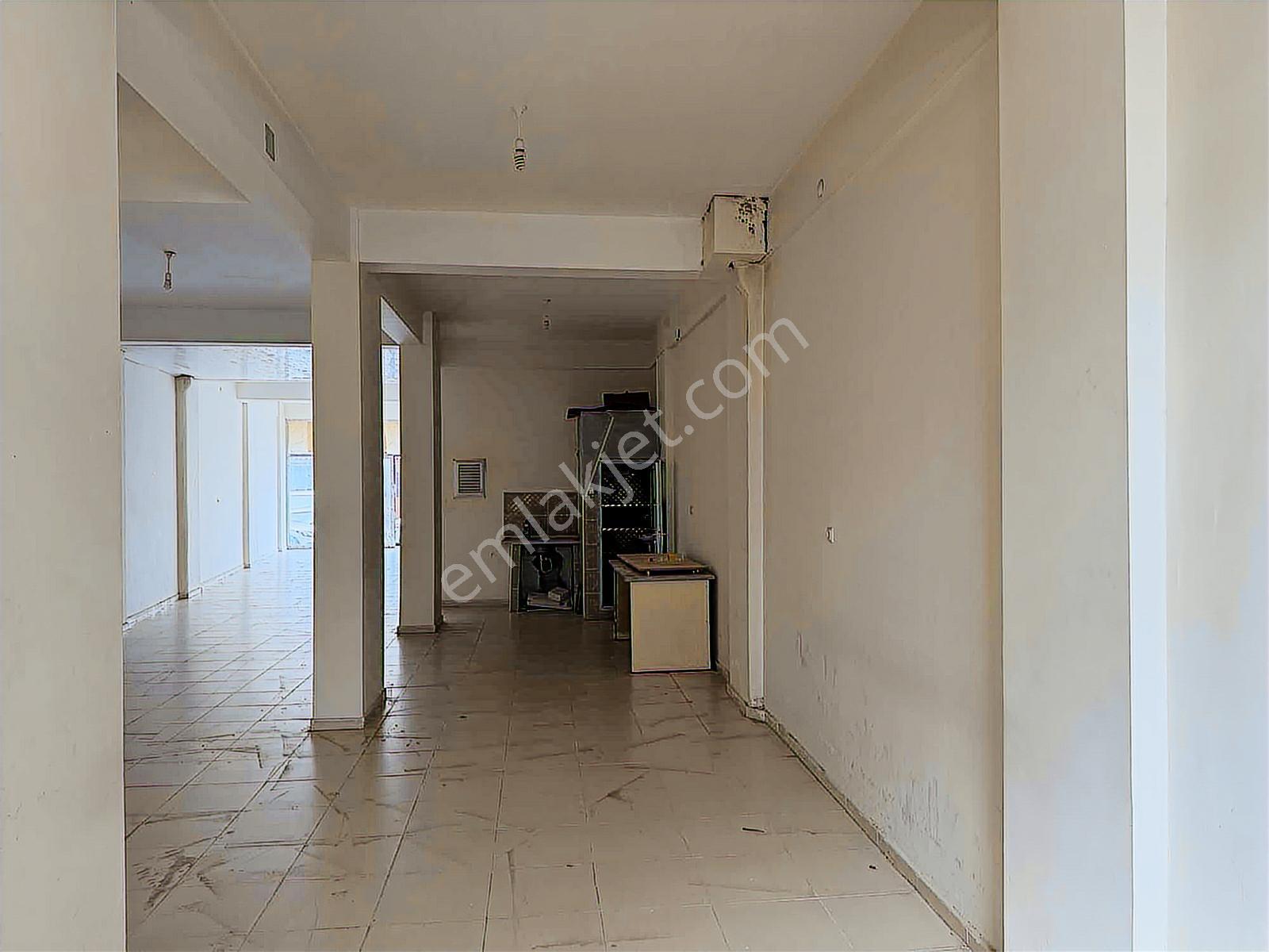 Cumhuriyet'te 170m2 Kiralık Dükkan - Görsel 13