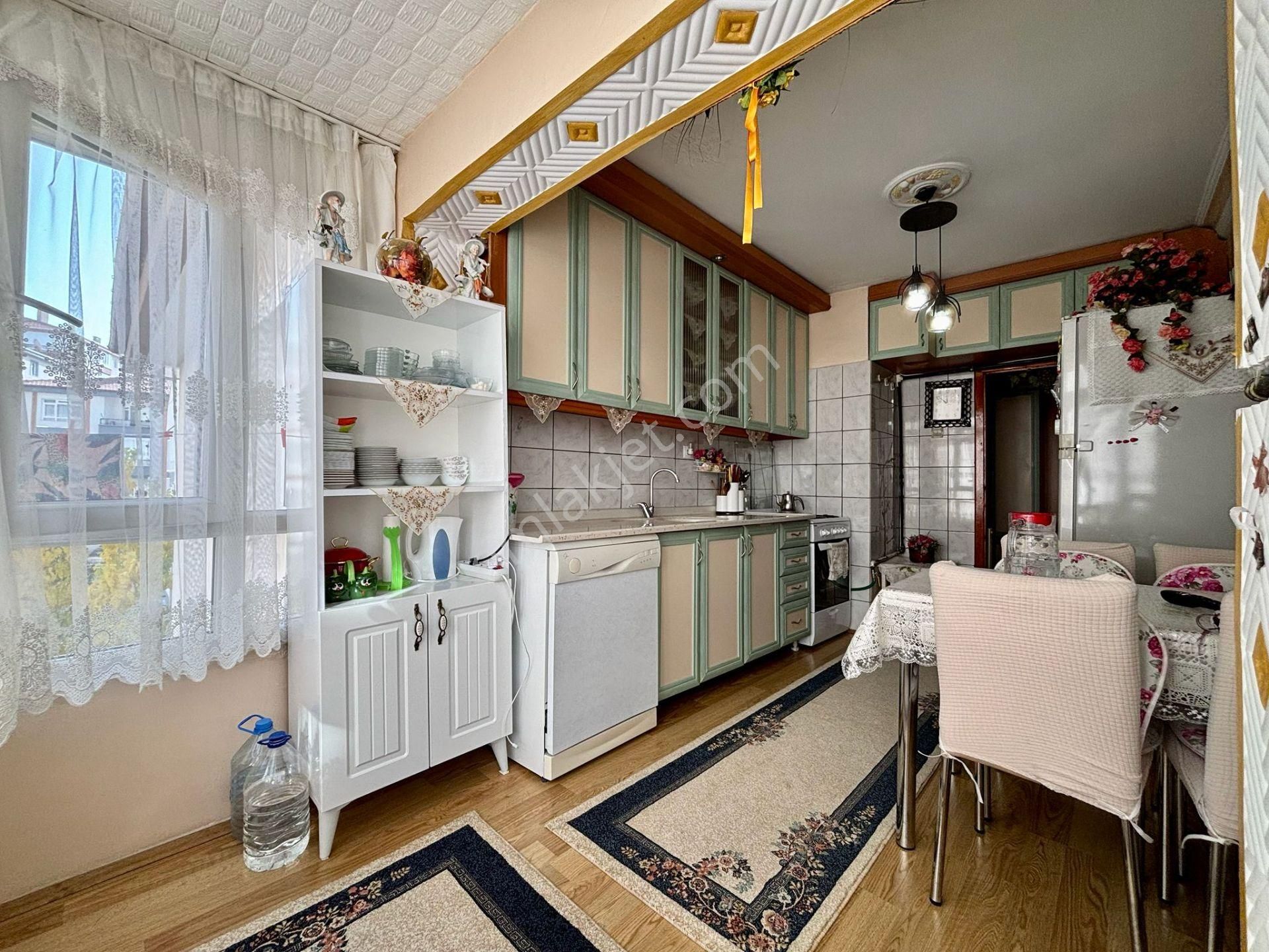 Pursaklar Mehmet Zengin Emlak'tan Hastane Yakını, Masrafsız 3.kat 3+1 Daire - Görsel 10