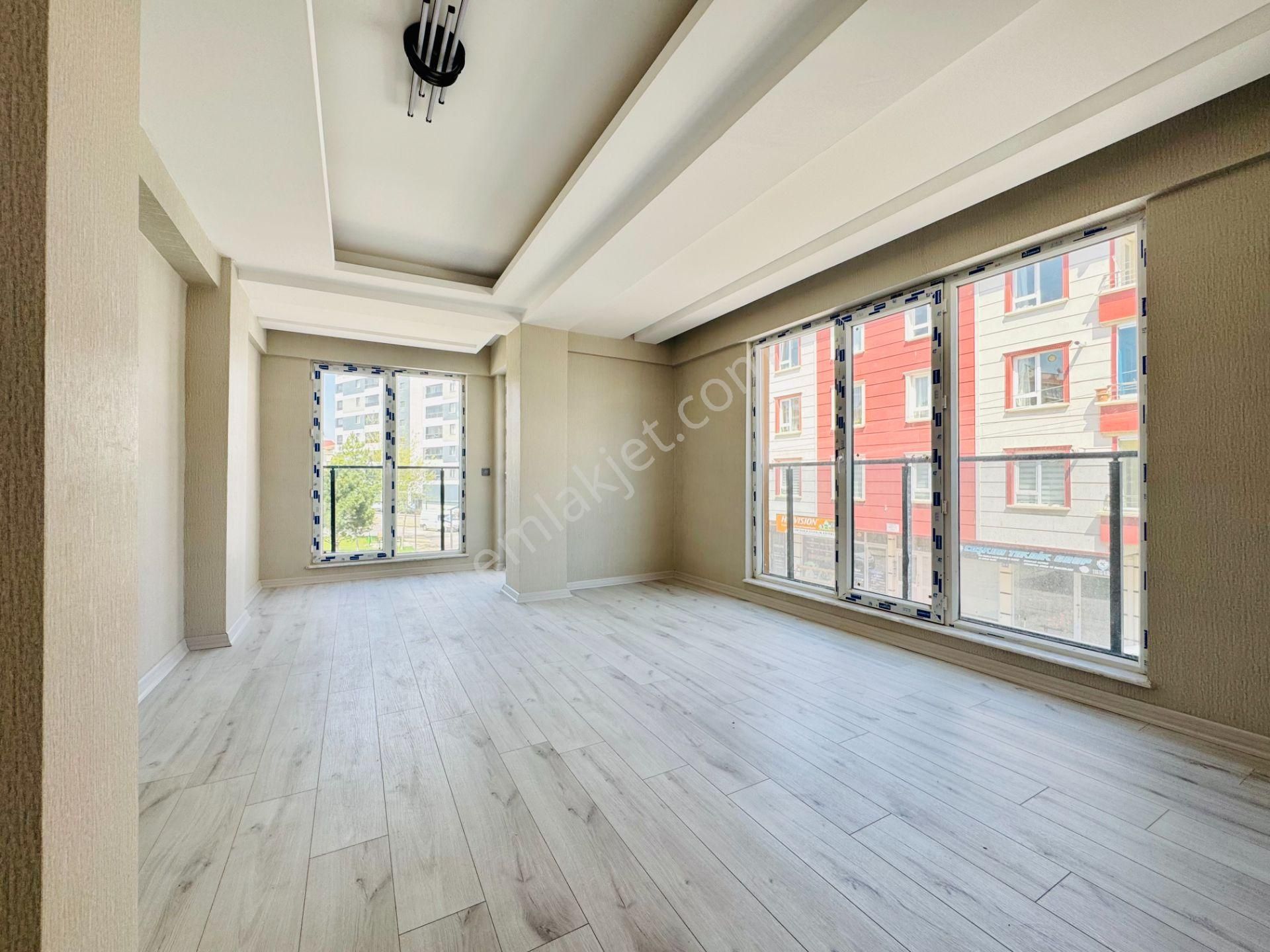 Pursaklar Mehmet Zengin Emlak'tan Fatih Mah. Asansörlü Ful Yapılı 1.kat 2+1 Daire - Görsel 13