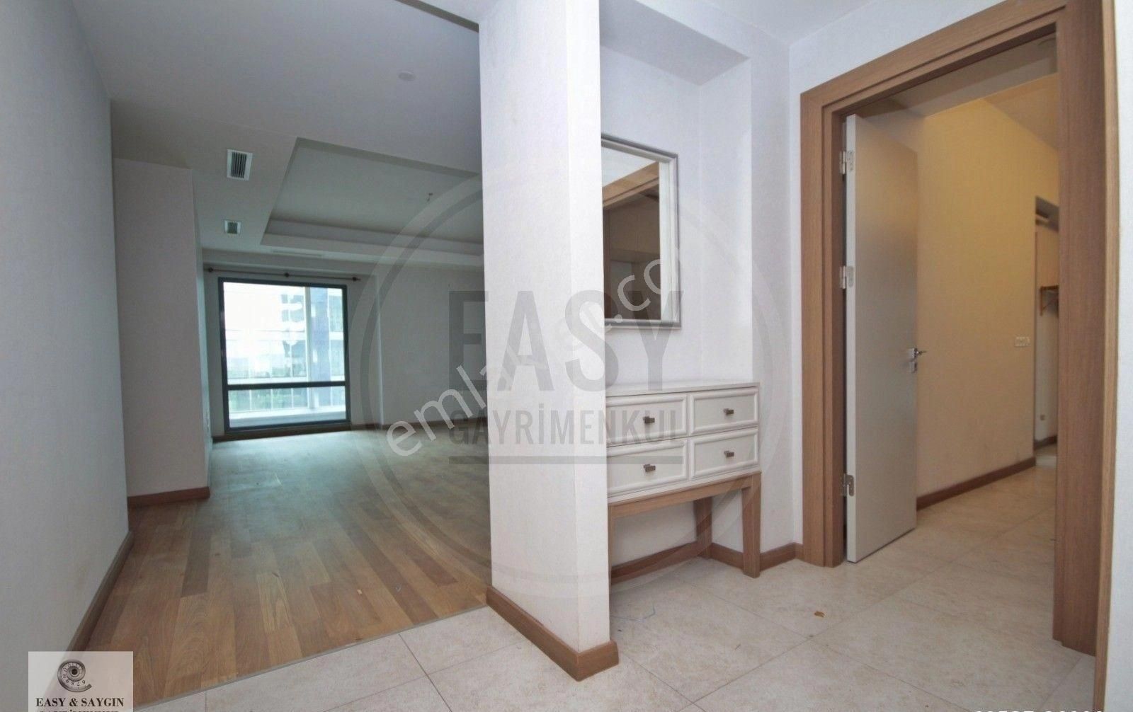 Ağaoğlu Maslak 1453 Sitesinde Satılık 2+1 Vatandaşlığa Uygun Boş Daire