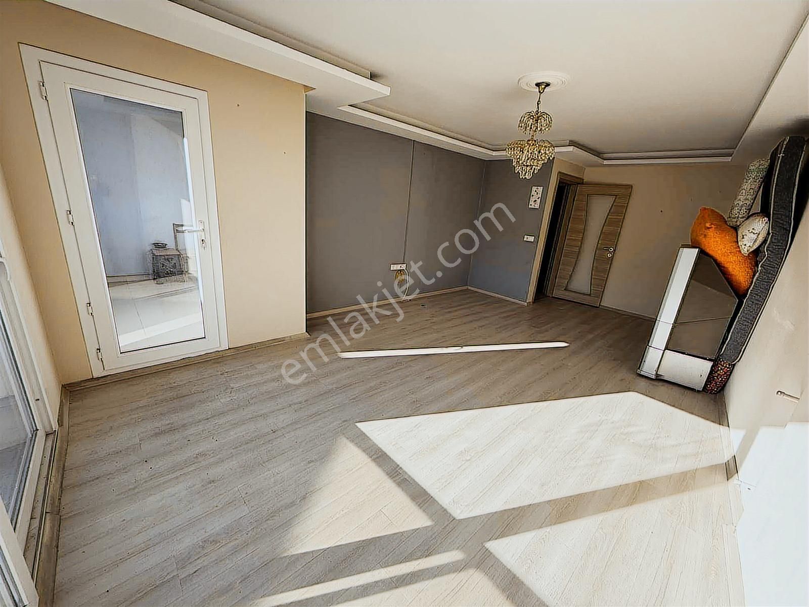 Kuşadası Davutlarda Satılık Ayrı Mutfaklı 5+1 Dublex - Görsel 9