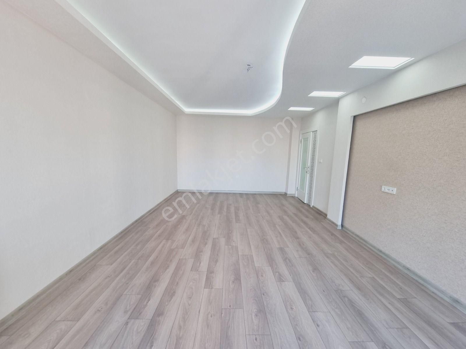 Pursaklar Mehmet Zengin Emlak' Otoparklı Hastane Yakını 6.kat 4+1 Ultra Lüks Sitede - Görsel 11
