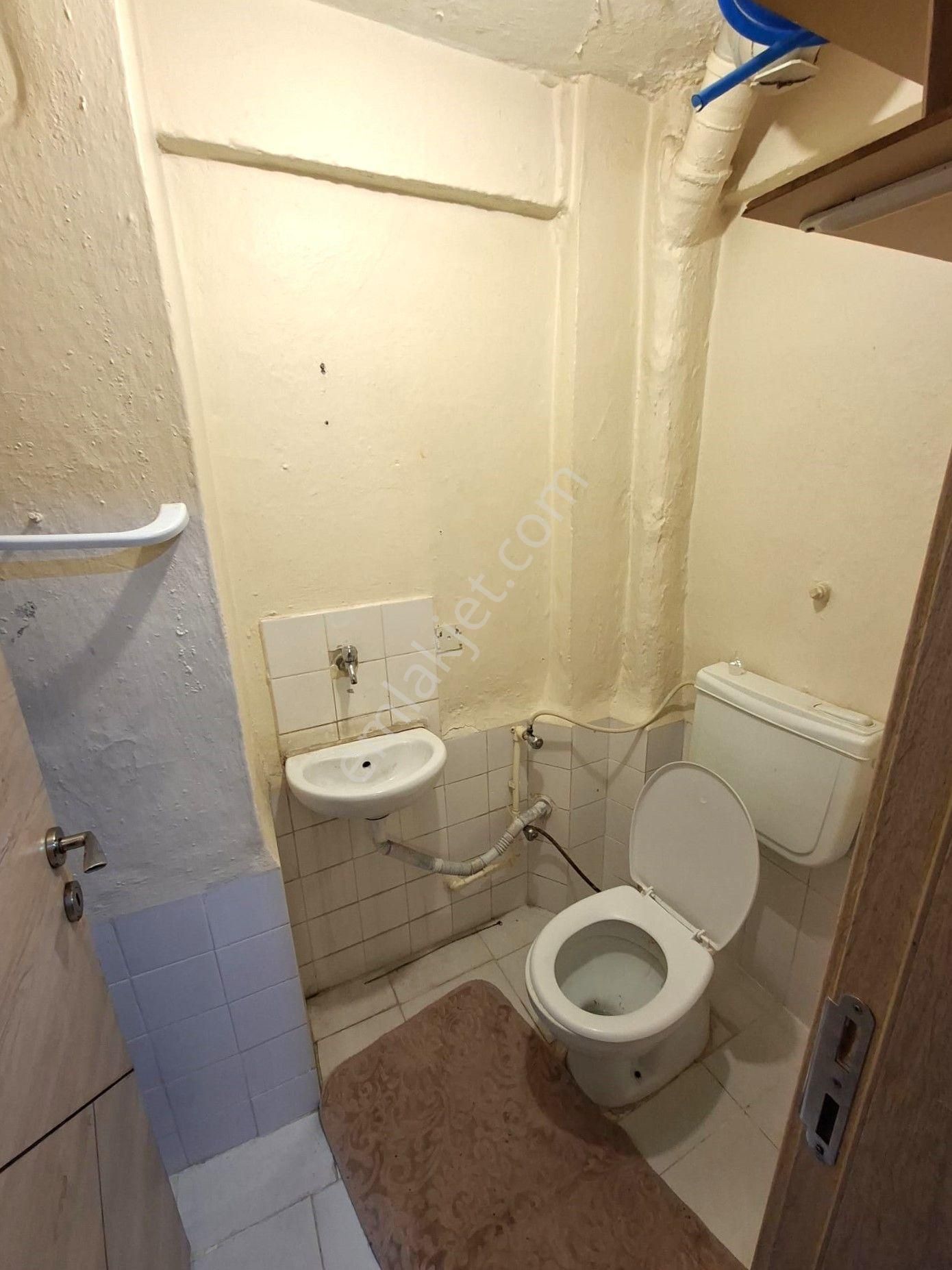 Recep Ümit Emlak'tan Hatboyu-1 Ve Gazi Yakup Satar Caddesi Yakını Satılık 2+1 Ara Kat Daire - Görsel 31