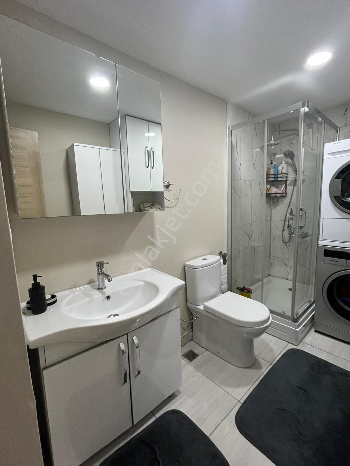 Adil Mahallesinde Site İçerisinde 2+1 Satılık Daire - Görsel 2