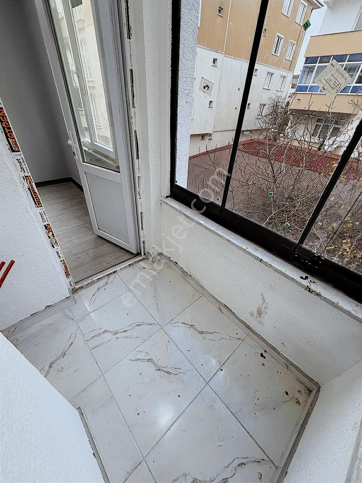 Çerkezköy Yıldırım Beyazıt Mh. Merkezi Konumda Sıfır 1+1 Daire - Görsel 21