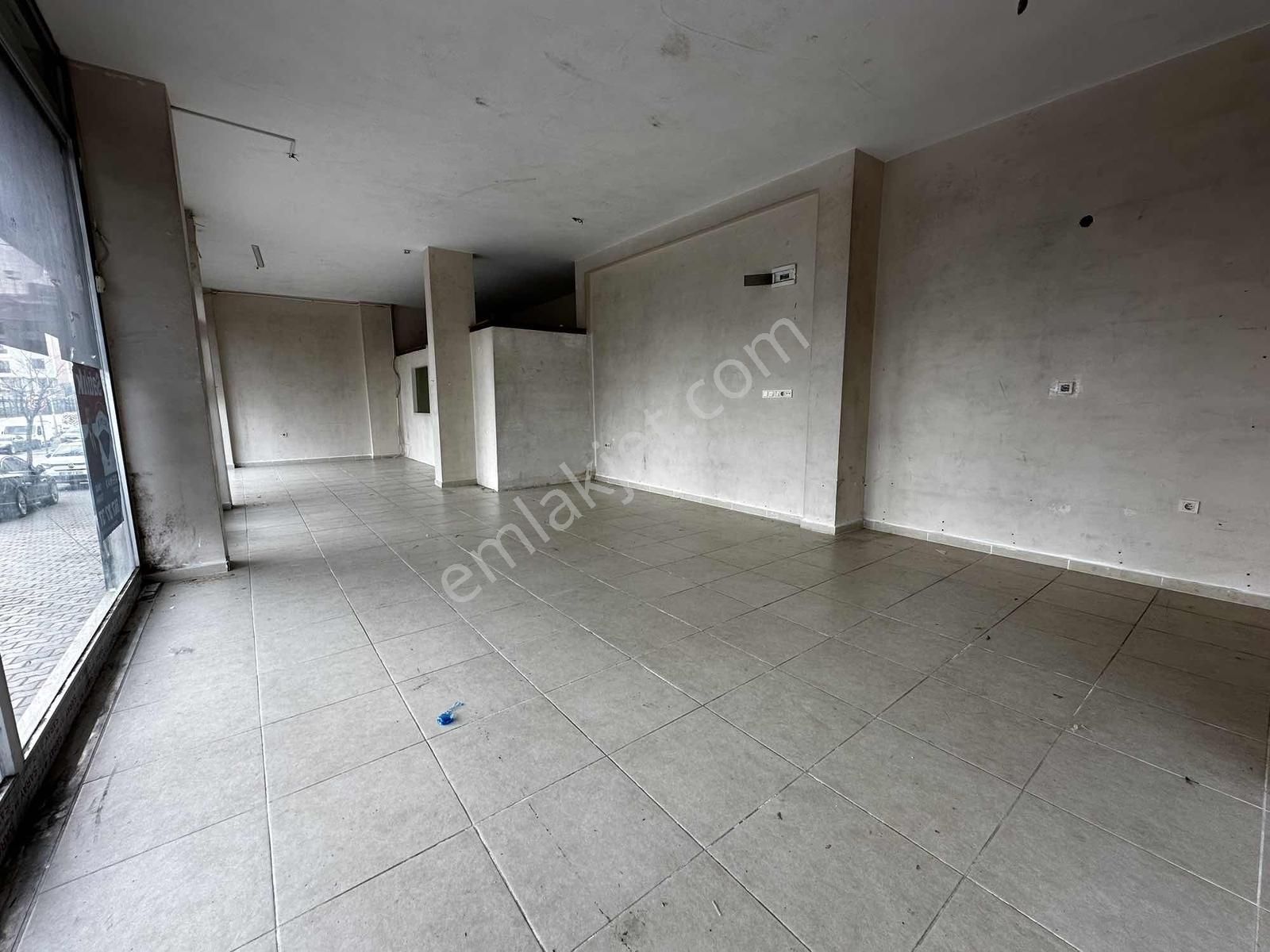 Sultangazi Satılık 220 M2 Depolu Dükkan Park Manzaralı Prestijli - Görsel 10