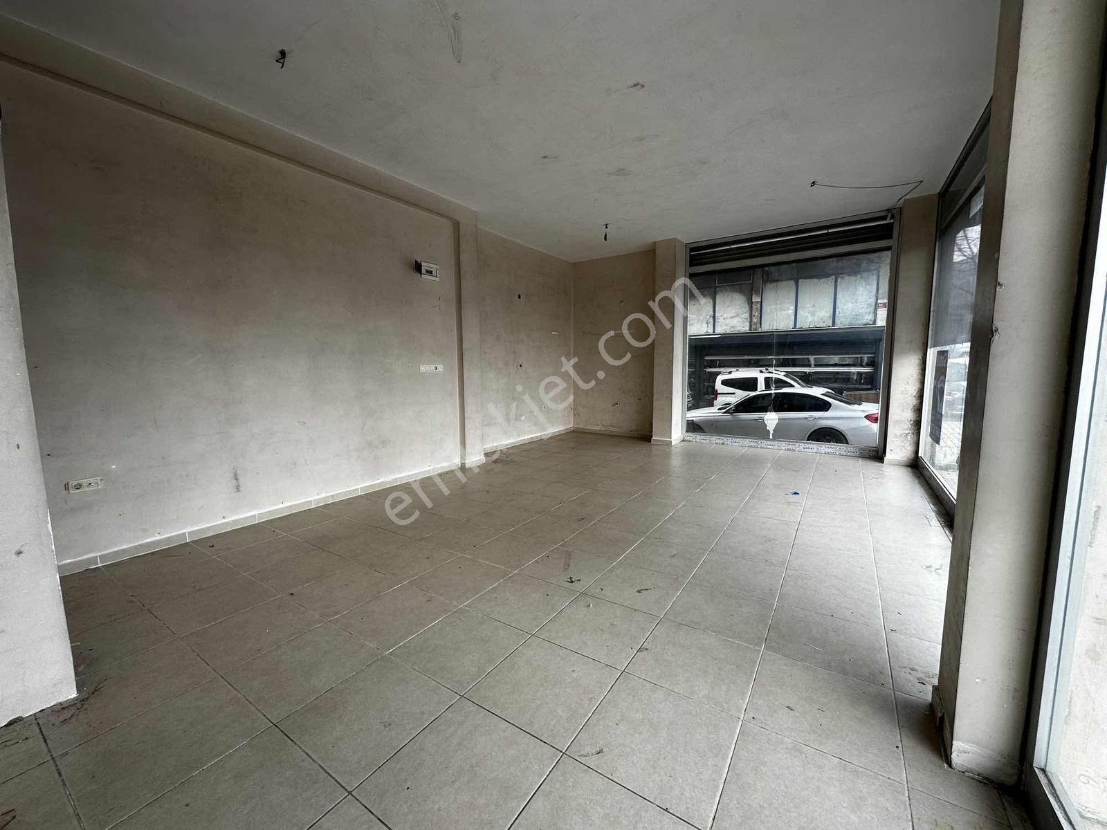 Sultangazi Satılık 220 M2 Depolu Dükkan Park Manzaralı Prestijli - Görsel 5