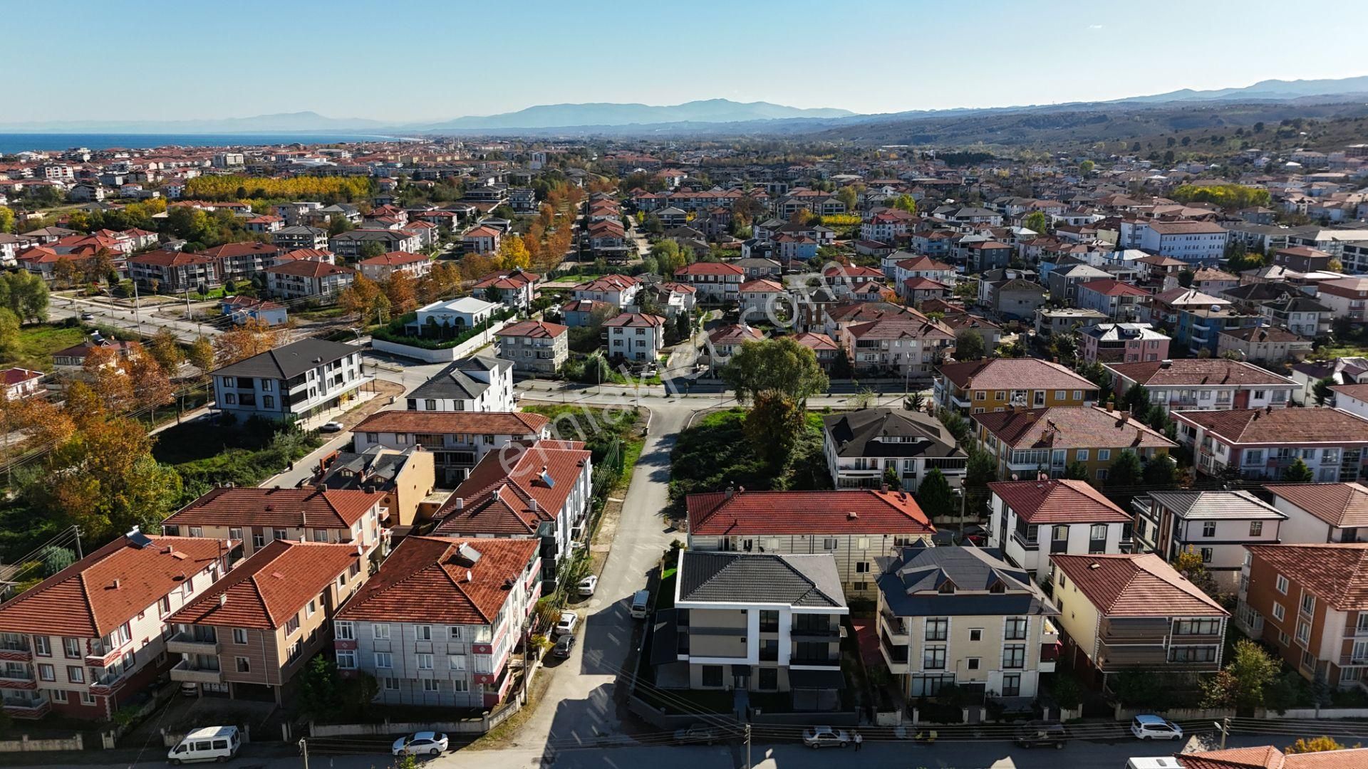 Karasu Aziziye Mah De Bahçeli 4+1 Tripleks Villa Takasa Açık - Görsel 7