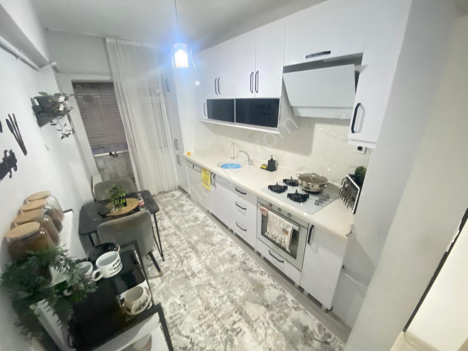 Sincan Plevnede Harika Konumda 3+1 Ön Cephe Yapılı Daire