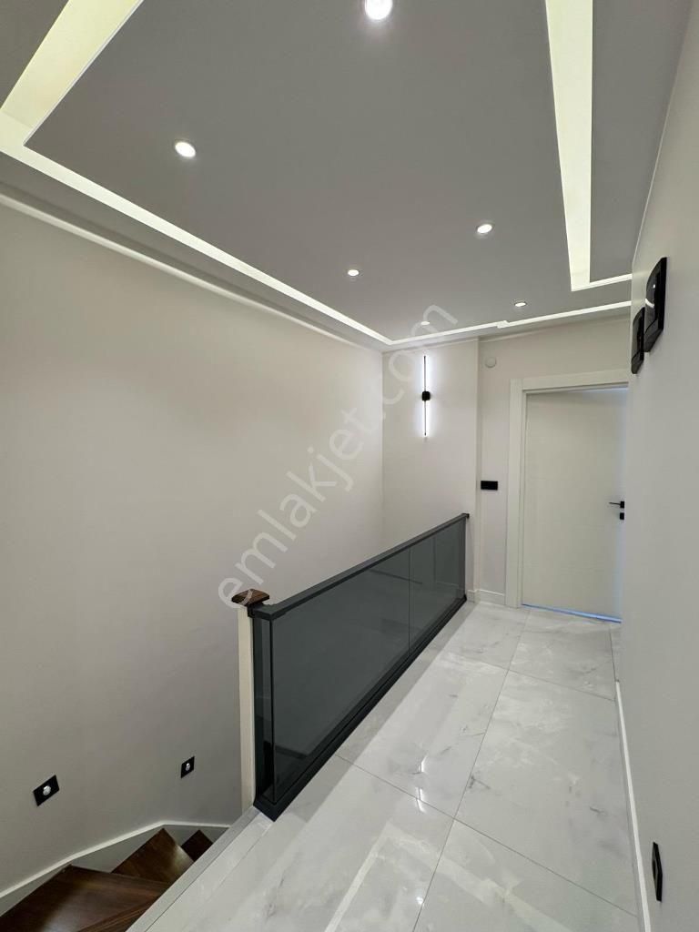 Kaçmaz'dan Altıntepe Bağdat Caddesi'nde Ön Cephe 165m² 3+1 - Görsel 18