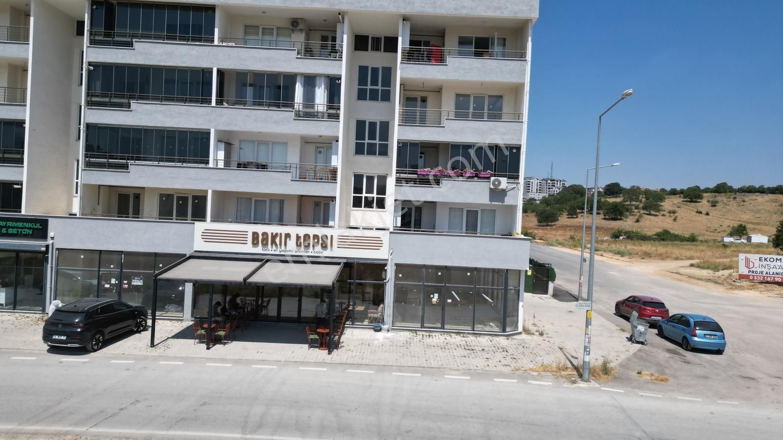 Balkan Mahallesi Bulvara Cephe Köşe Kiralık Dükkan - Görsel 2