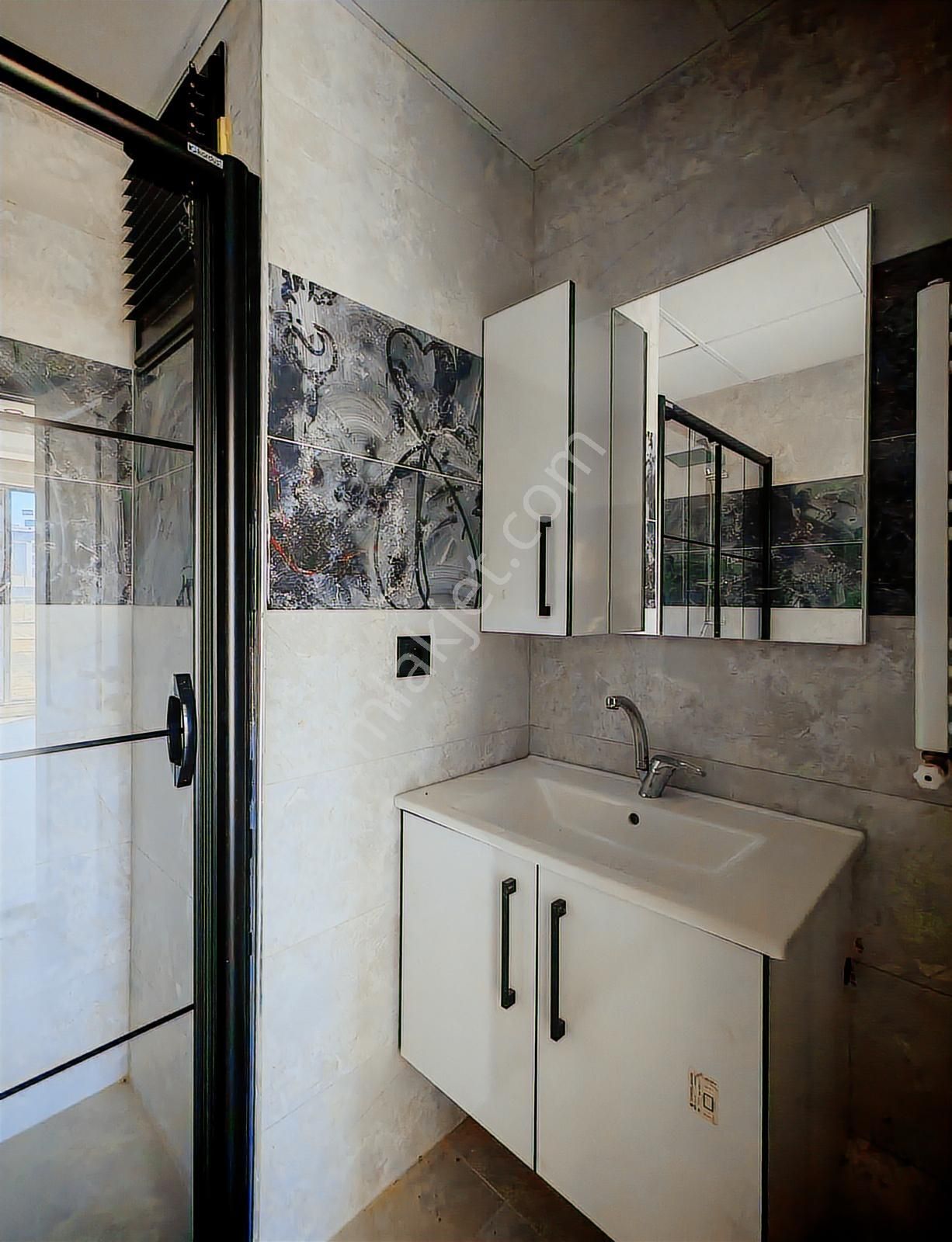 Körfez-iskanlı-sıfır-geniş Ve Ferah Satılık 1+1 Daire - Görsel 5