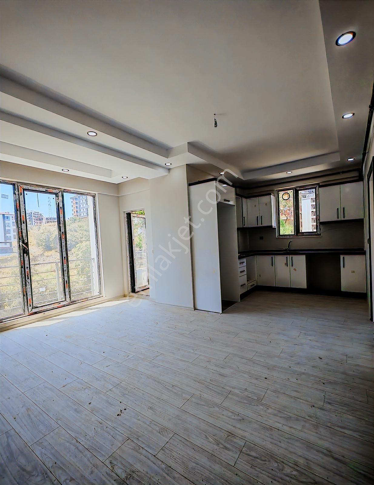 Körfez-iskanlı-sıfır-geniş Ve Ferah Satılık 1+1 Daire - Görsel 3