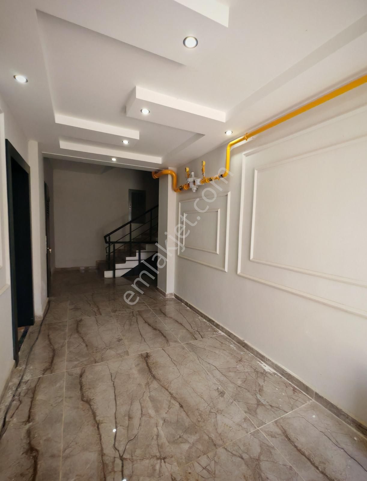 Körfez-iskanlı-sıfır-geniş Ve Ferah Satılık 1+1 Daire - Görsel 9