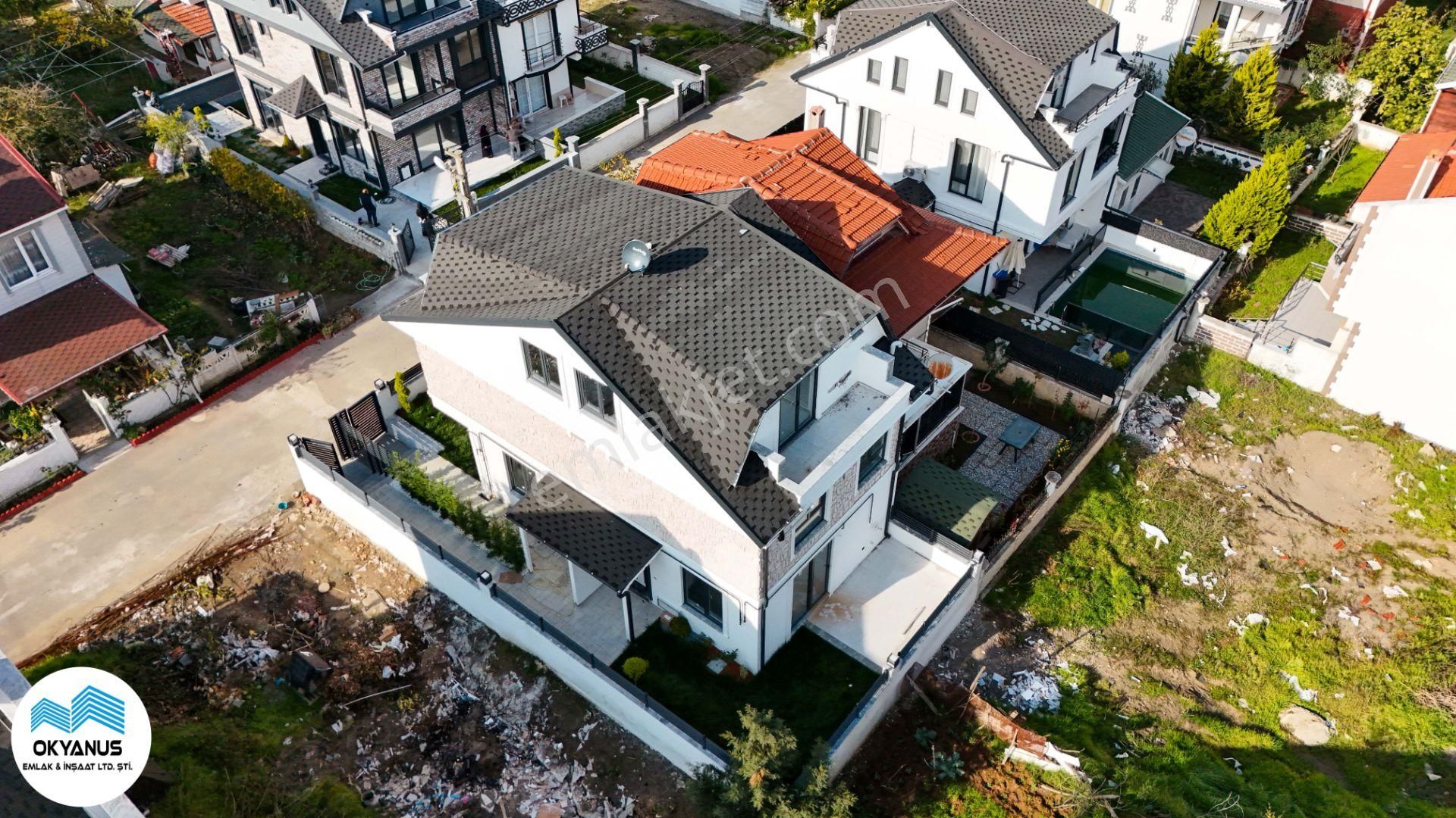 Kocaali De Deniz Manzaralı Geniş Bahçeli Şık 3+1 Villa - Görsel 8