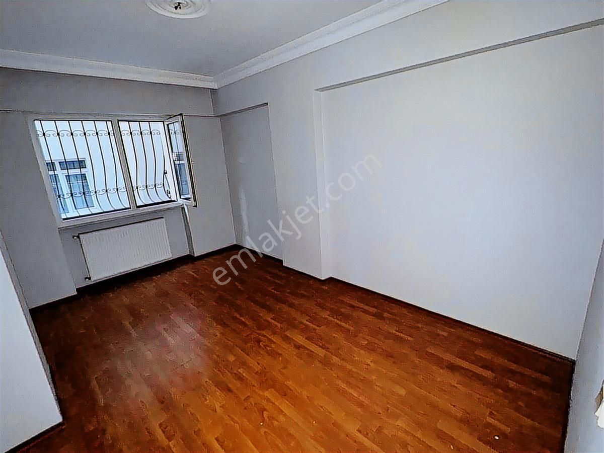 Bulgurlu Cumhuriyet Mh. Libadiye Yakın 2+1 90m2 Kapalı Otoparklı - Görsel 20