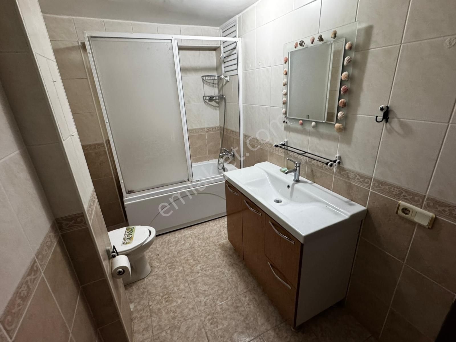 Bulgurlu Cumhuriyet Mh. Libadiye Yakın 2+1 90m2 Kapalı Otoparklı - Görsel 15