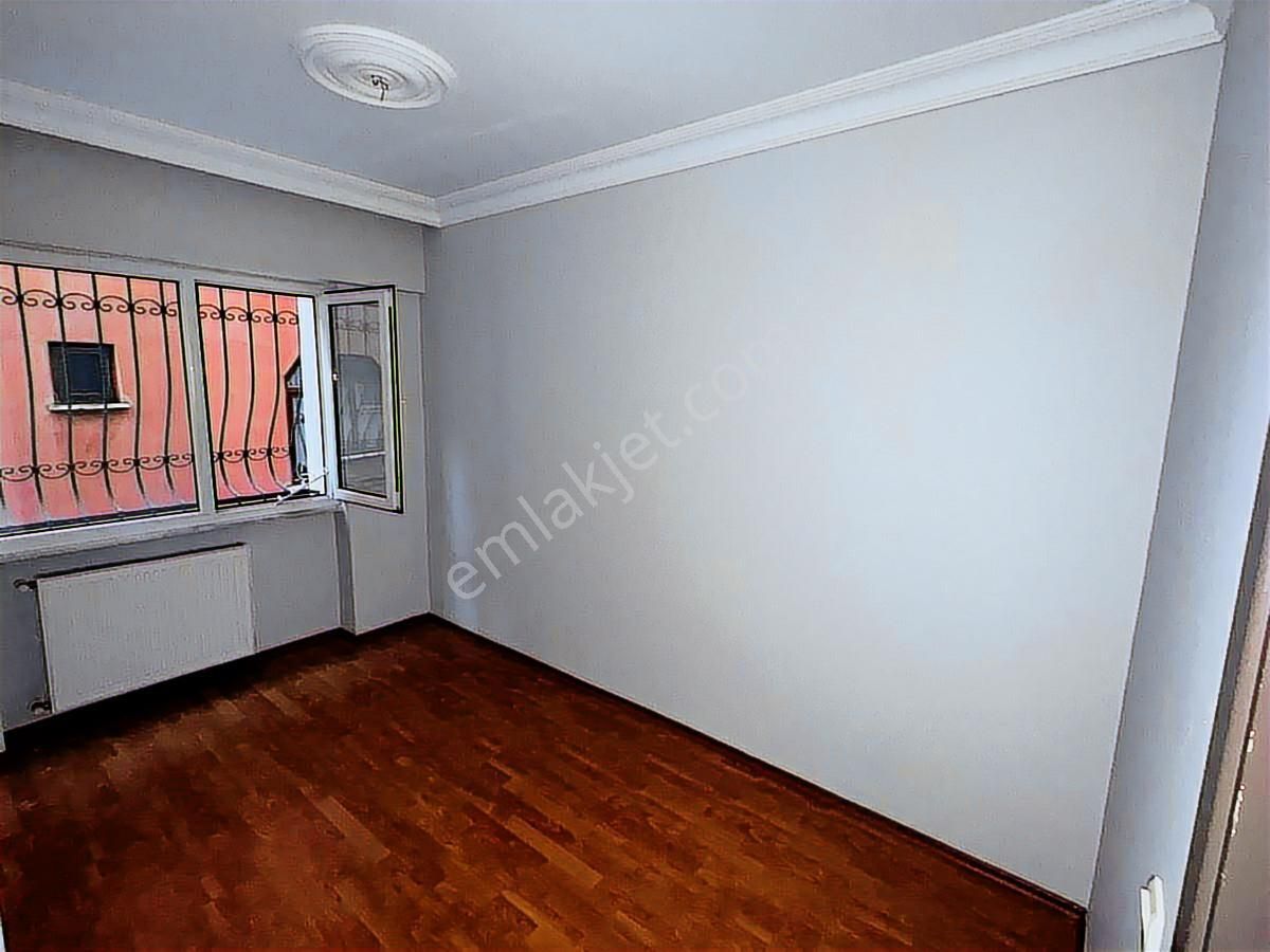 Bulgurlu Cumhuriyet Mh. Libadiye Yakın 2+1 90m2 Kapalı Otoparklı - Görsel 6